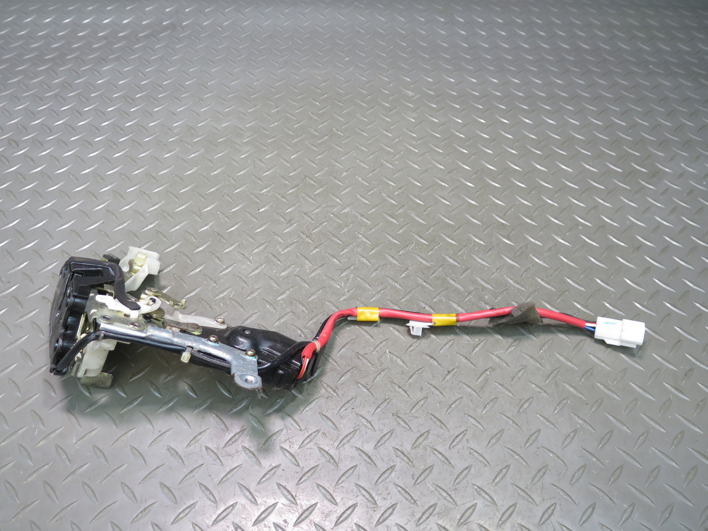 98-00 Lexus UCF20L LS400 Rear Left Door Lock Latch Actuator OEM