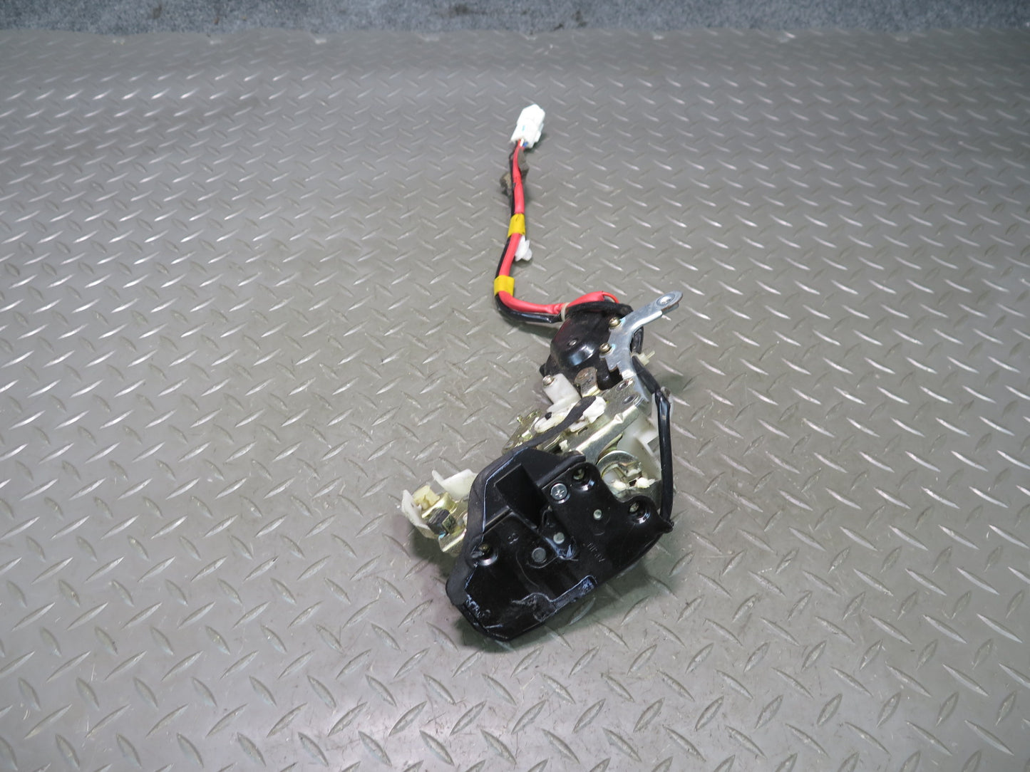 98-00 Lexus UCF20L LS400 Rear Left Door Lock Latch Actuator OEM