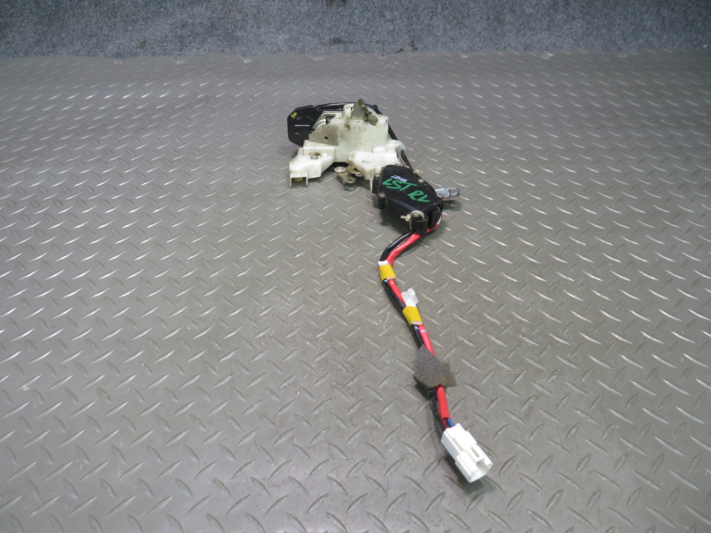 98-00 Lexus UCF20L LS400 Rear Left Door Lock Latch Actuator OEM