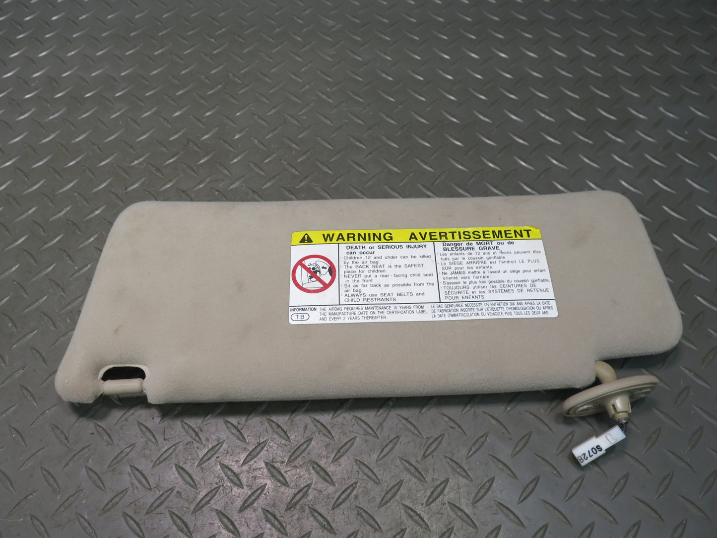 98-00 Lexus UCF20L LS400 Set of 2 Front Left & Right Sun Visor Ivory OEM
