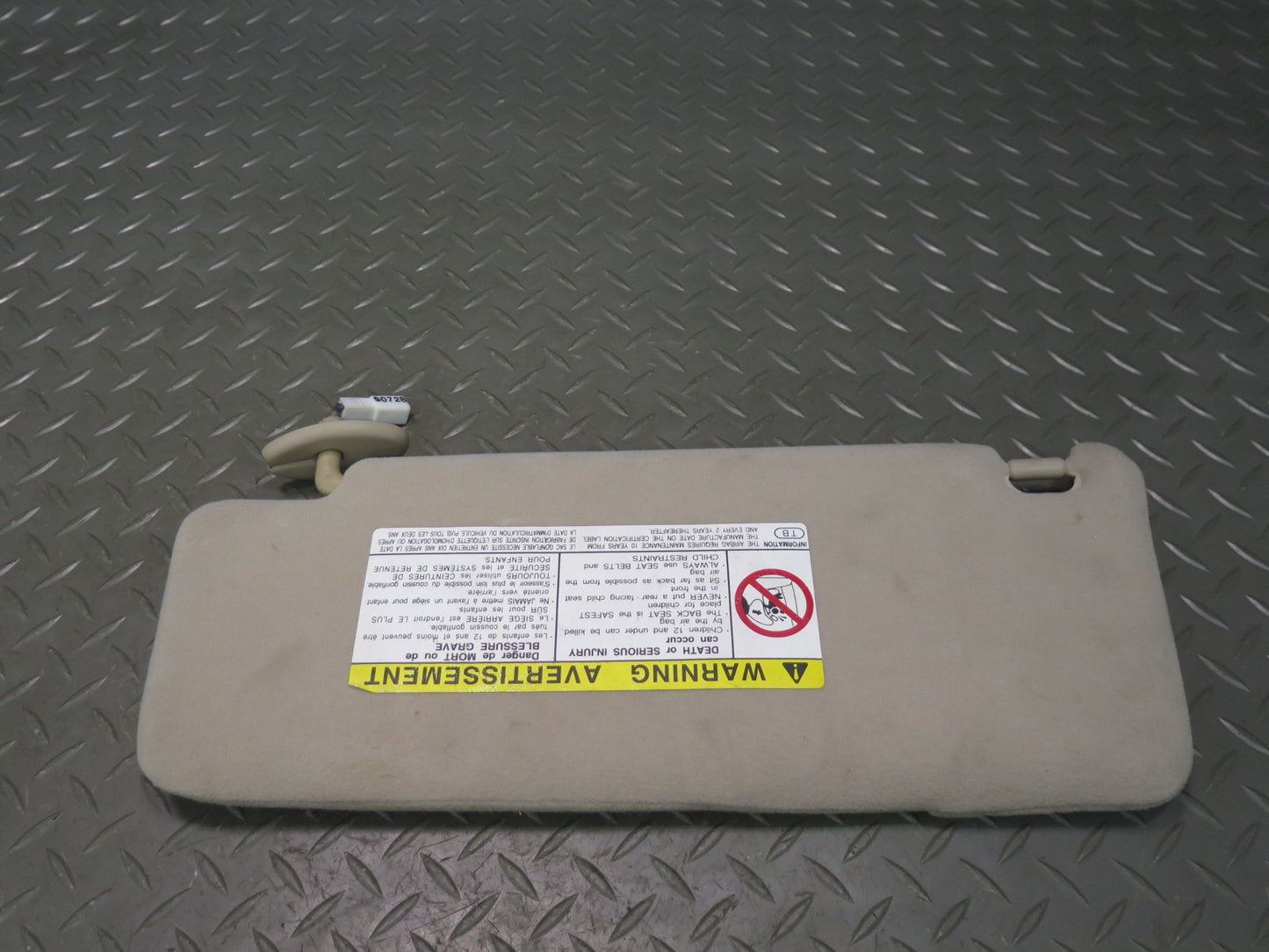 98-00 Lexus UCF20L LS400 Set of 2 Front Left & Right Sun Visor Ivory OEM