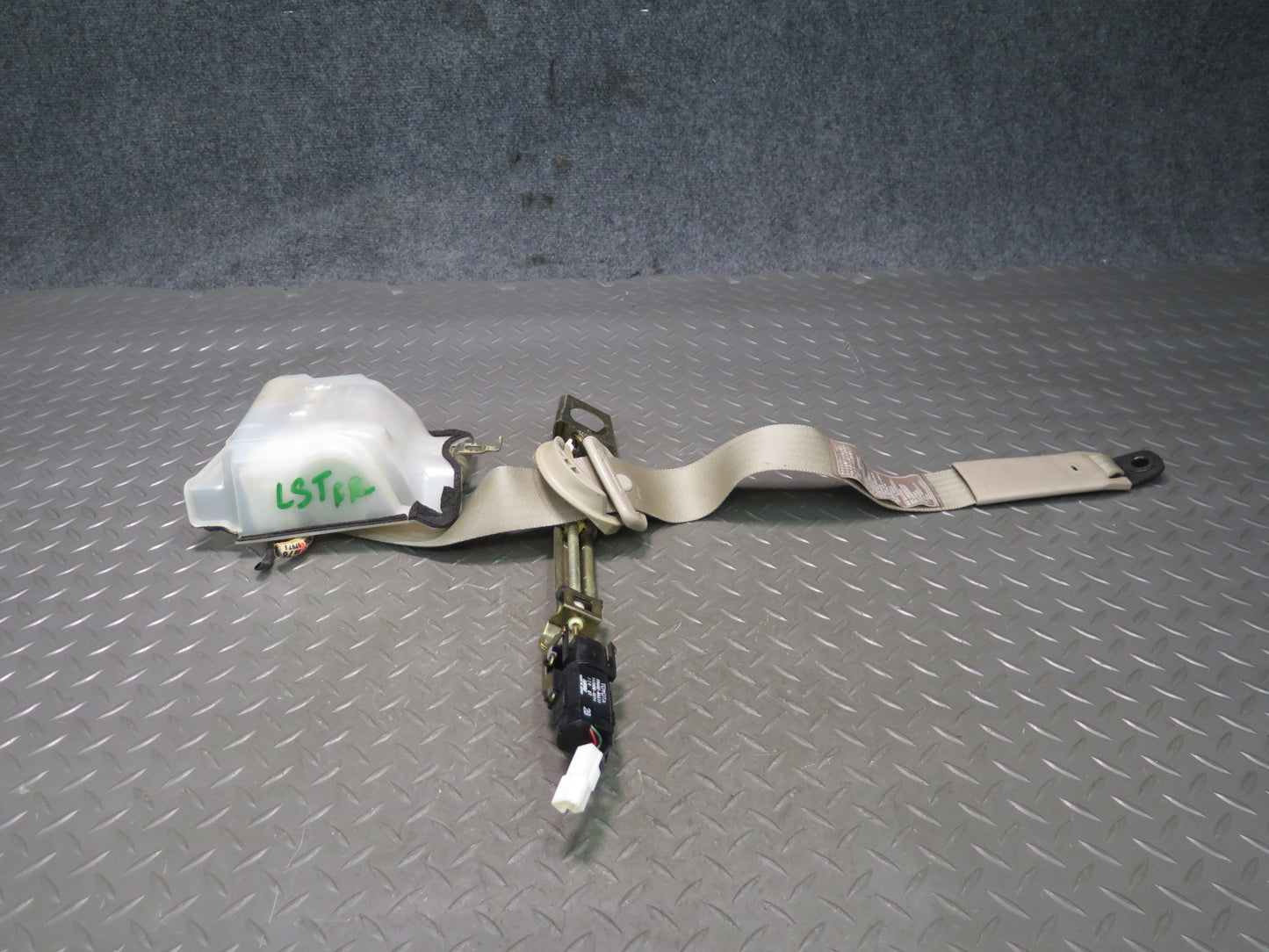 98-00 LEXUS LS400 FRONT RIGHT & LEFT SIDE SEATBELT RETRACTOR SET OEM
