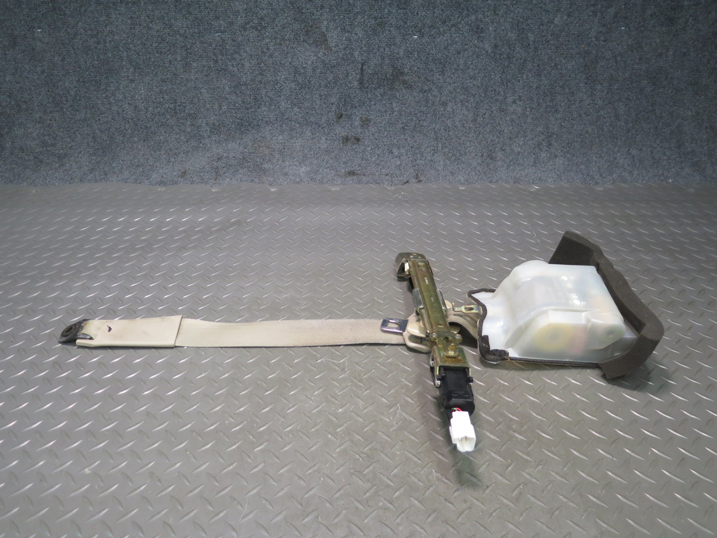 98-00 LEXUS LS400 FRONT RIGHT & LEFT SIDE SEATBELT RETRACTOR SET OEM
