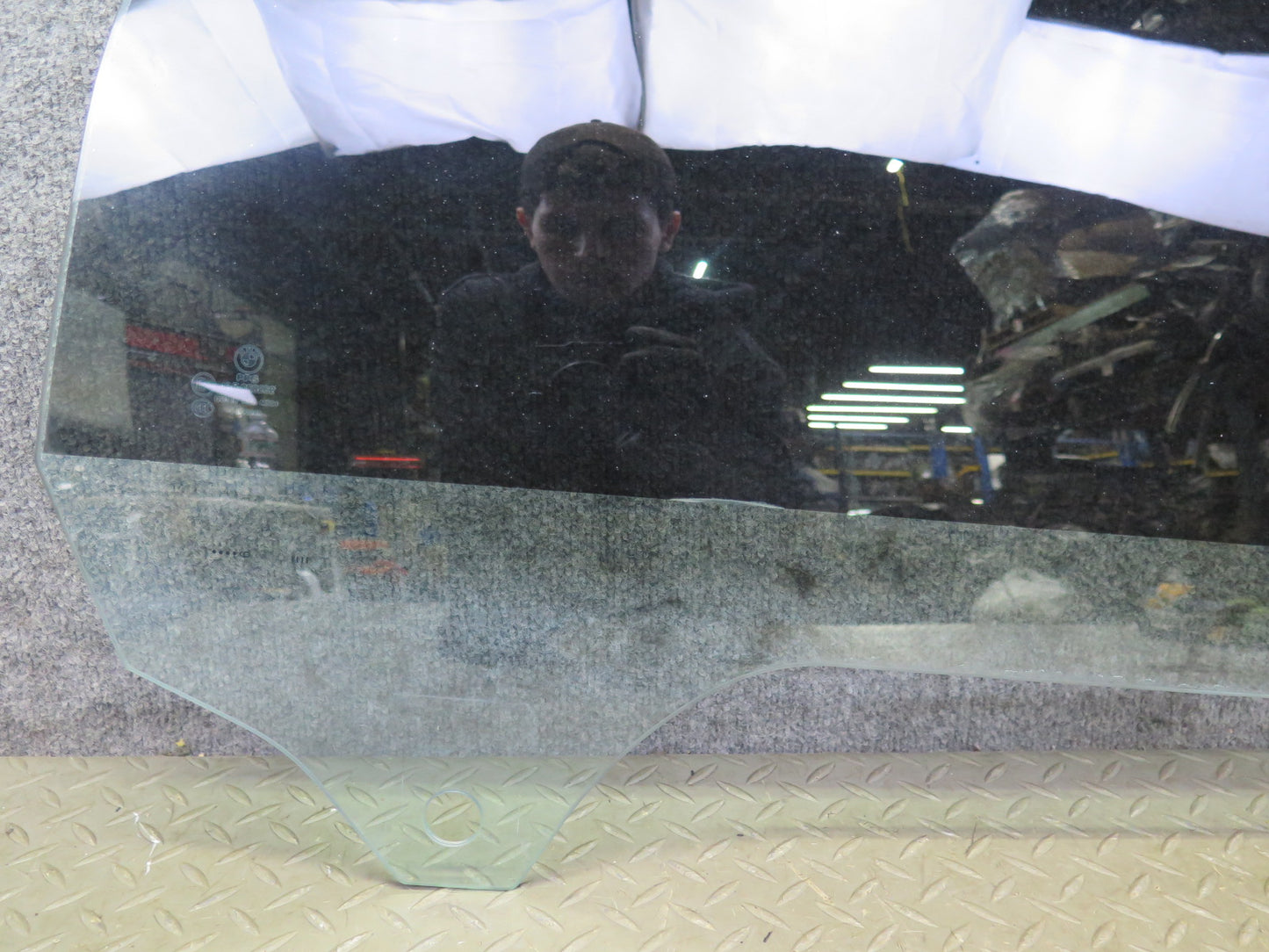 03-08 BMW E85 Z4 Front Right Passenger Door Window Glass Tinted OEM