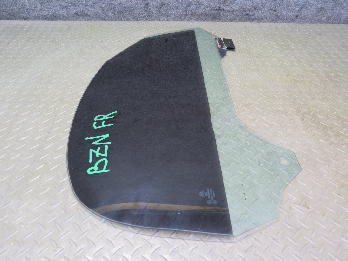 03-08 BMW E85 Z4 Front Right Passenger Door Window Glass Tinted OEM