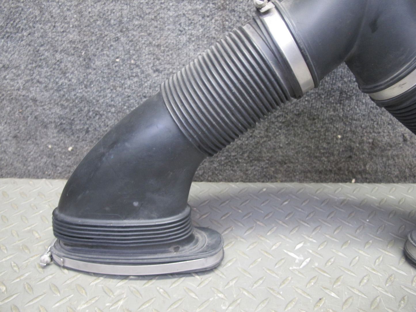 2011-2016 Porsche Panamera 970 3.6L Engine Air Intake Y Pipe Duct Hose Tube