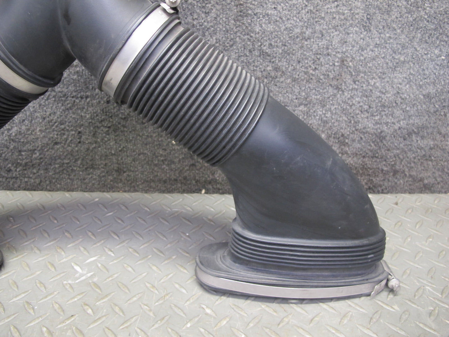 2011-2016 Porsche Panamera 970 3.6L Engine Air Intake Y Pipe Duct Hose Tube