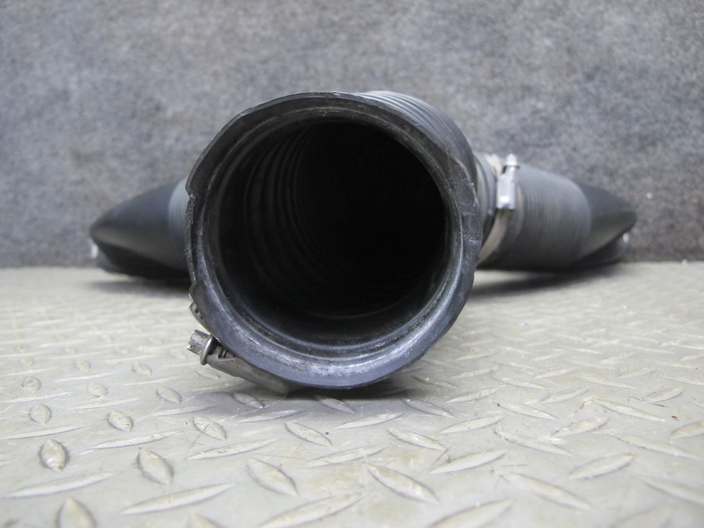 2011-2016 Porsche Panamera 970 3.6L Engine Air Intake Y Pipe Duct Hose Tube