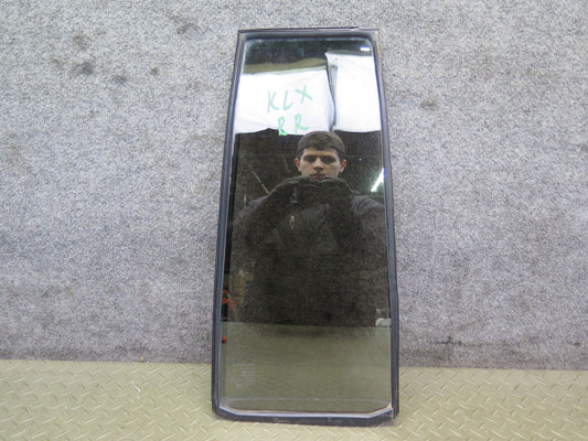 2003-2007 Lexus UZJ100L LX470 Rear Right Door Vent Fixed Glass Window