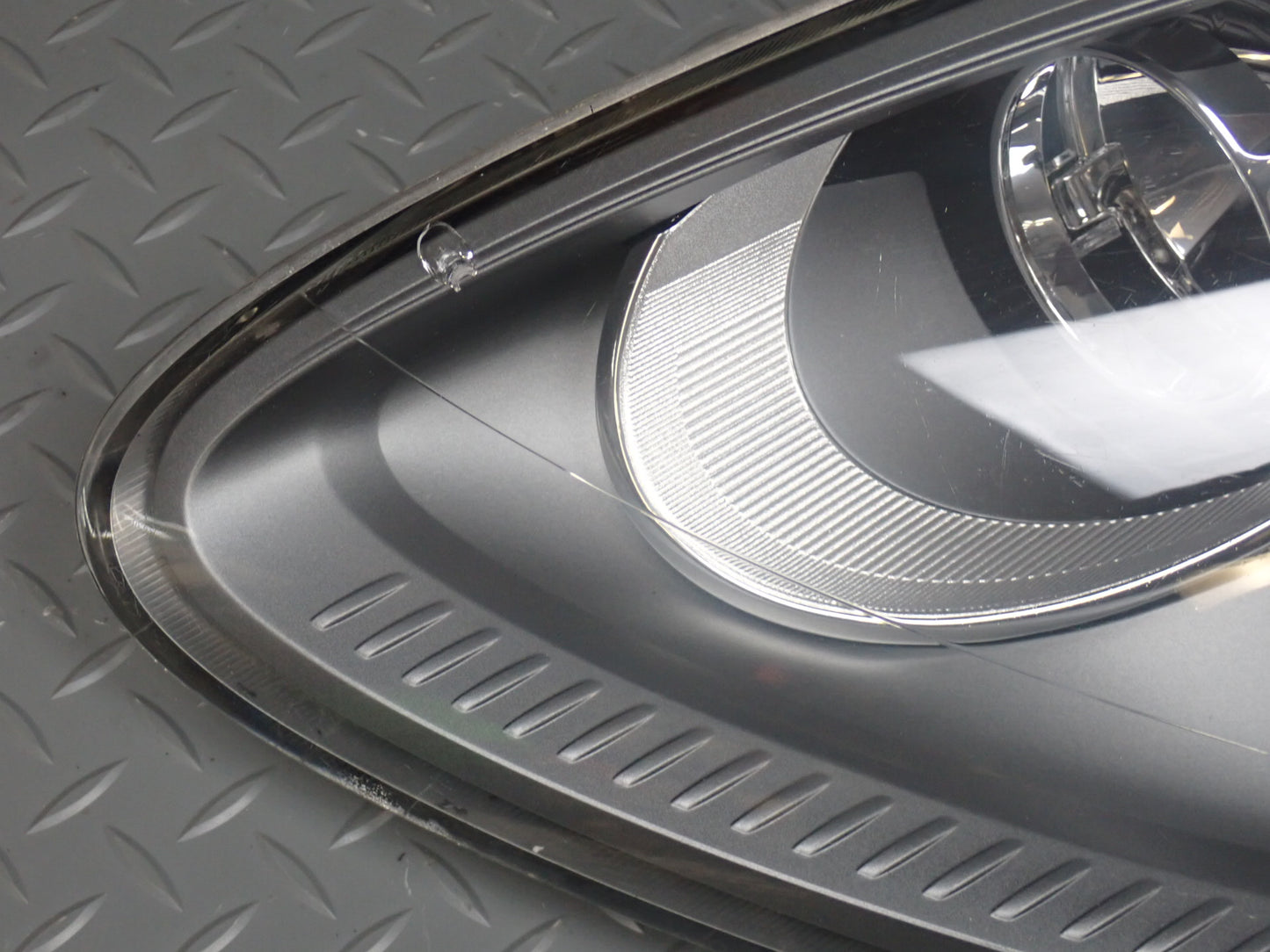 2011-2014 Porsche Cayenne 958 Front Left Xenon AFS HID Headlight Lamp