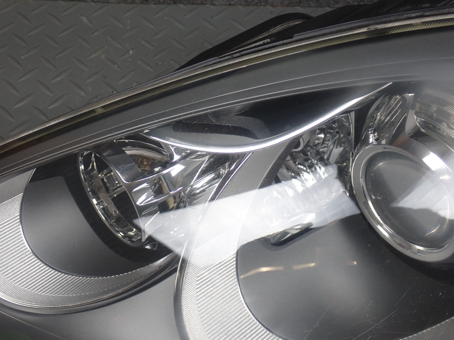 2011-2014 Porsche Cayenne 958 Front Left Xenon AFS HID Headlight Lamp