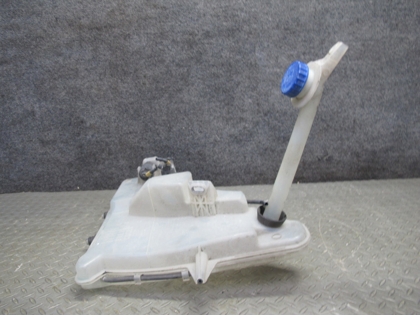 2010-2016 Porsche Panamera 970 Windshield Washer Fluid Tank Bottle Reservoir