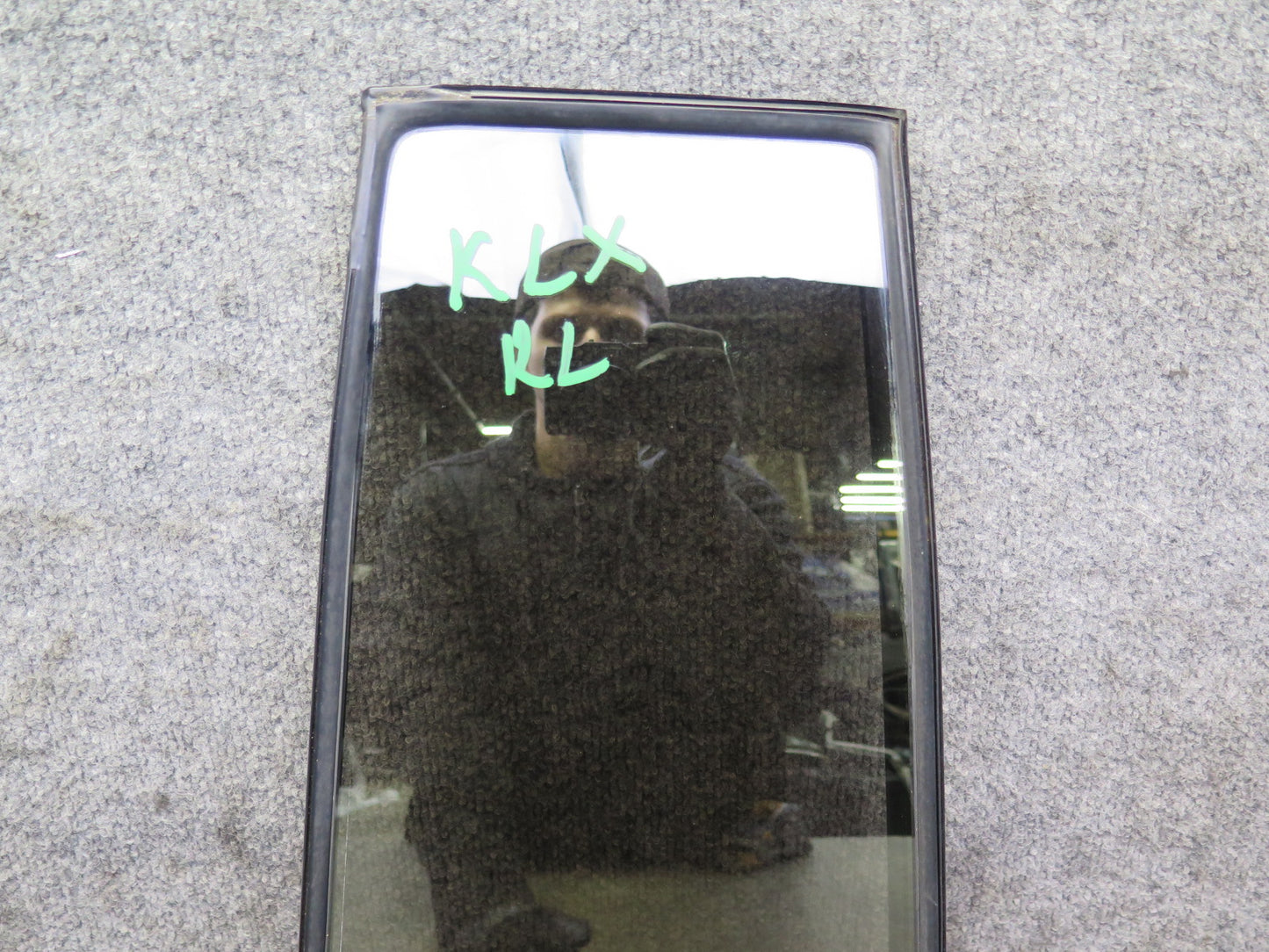 2003-2007 Lexus UZJ100L LX470 Rear Left Door Vent Fixed Glass Window