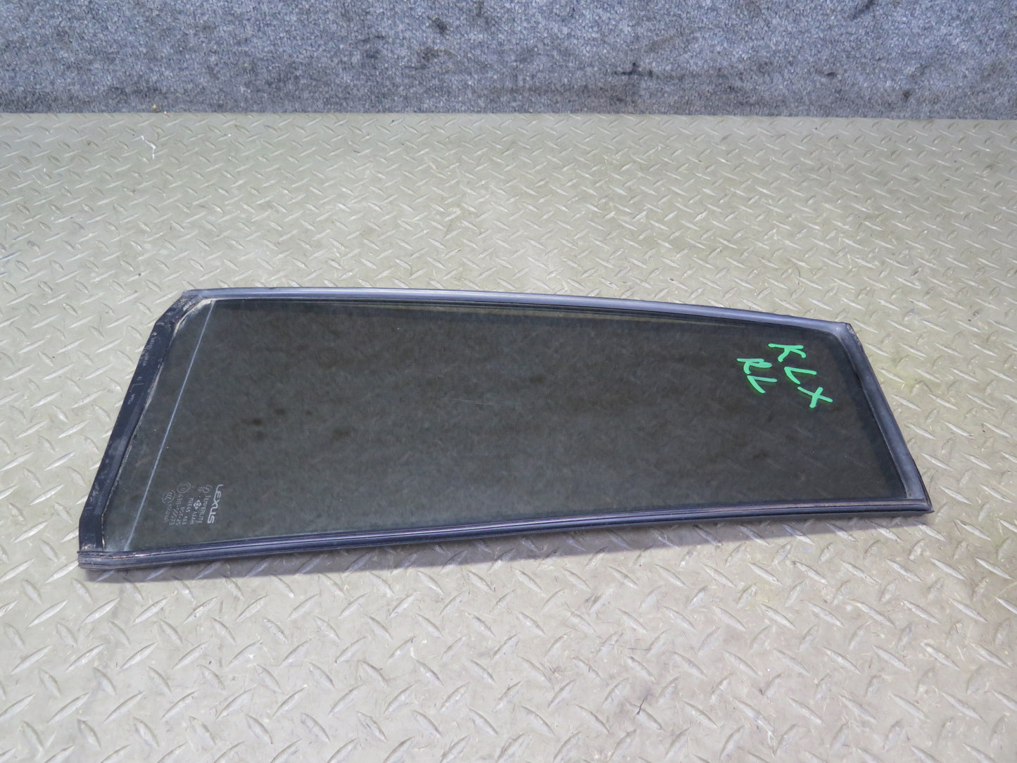 2003-2007 Lexus UZJ100L LX470 Rear Left Door Vent Fixed Glass Window