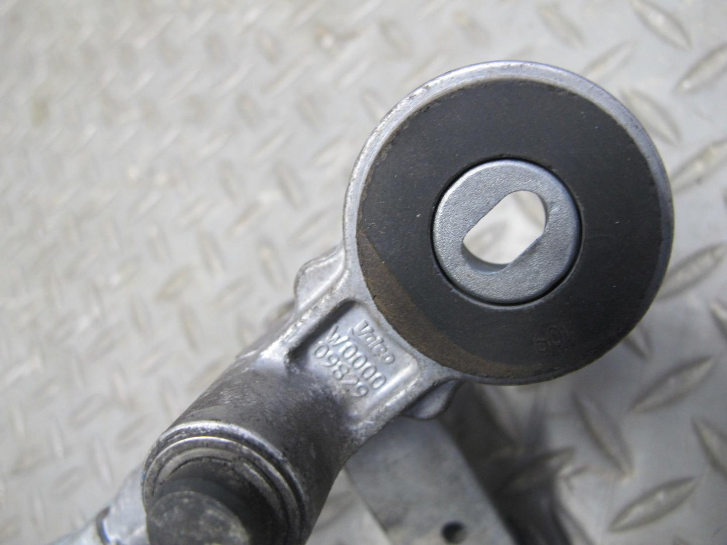 2010-2016 Porsche Panamera 970 Front Windshield Wiper Transmission Linkage Motor