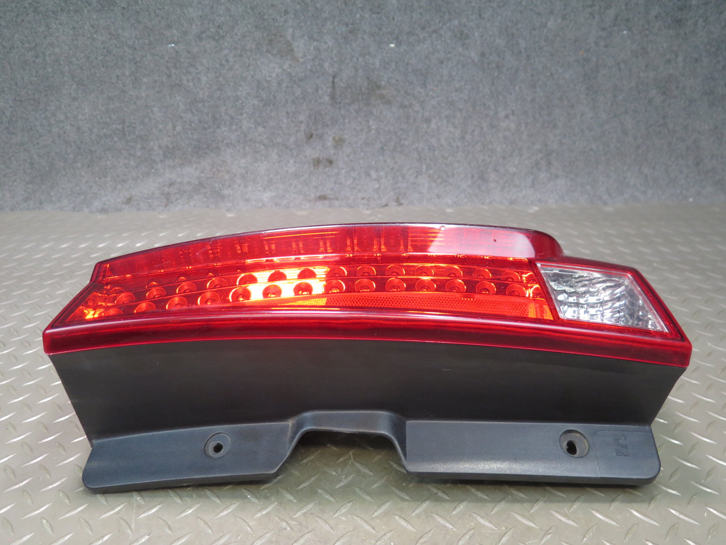 2007-2014 Cadillac Escalade Aftermarket Rear Left & Right Tail Light Lamp Set