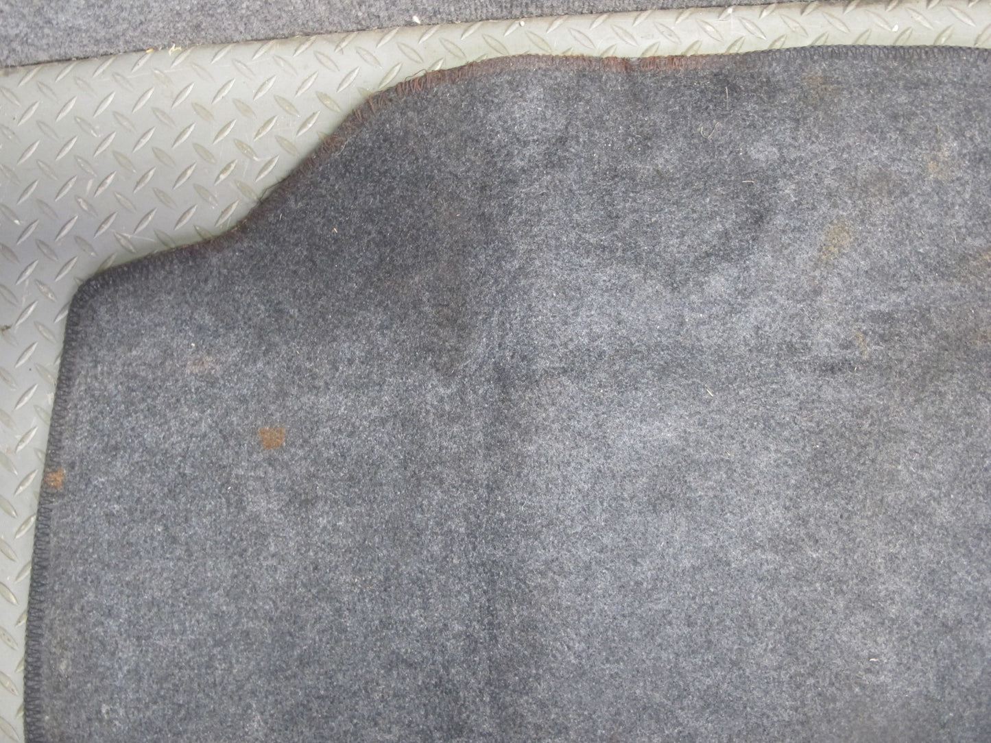 95-00 Lexus UCF20L LS400 Rear Trunk Luggage Floor MAT Trim Carpet Cover OEM