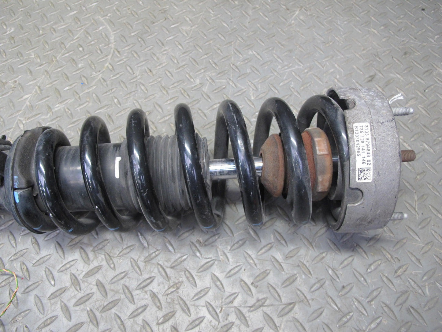 2010-2014 BMW E70 E71 X5M X6M Front Left VDC Strut Shock Absorber Damaged