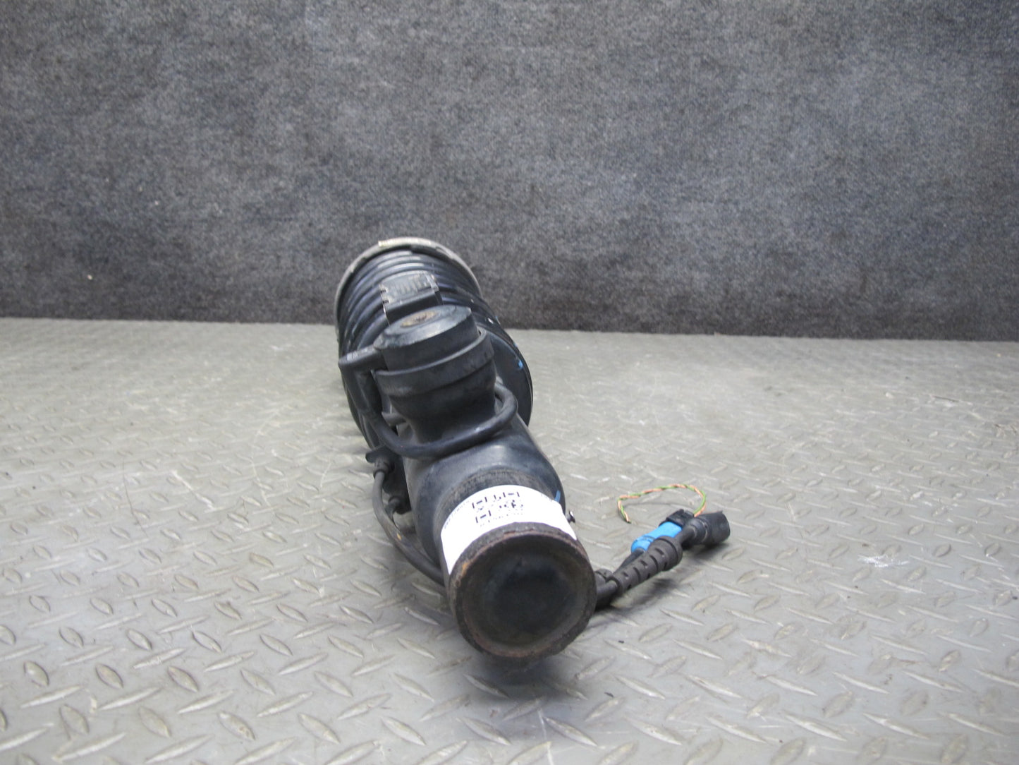 2010-2014 BMW E70 E71 X5M X6M Front Left VDC Strut Shock Absorber Damaged