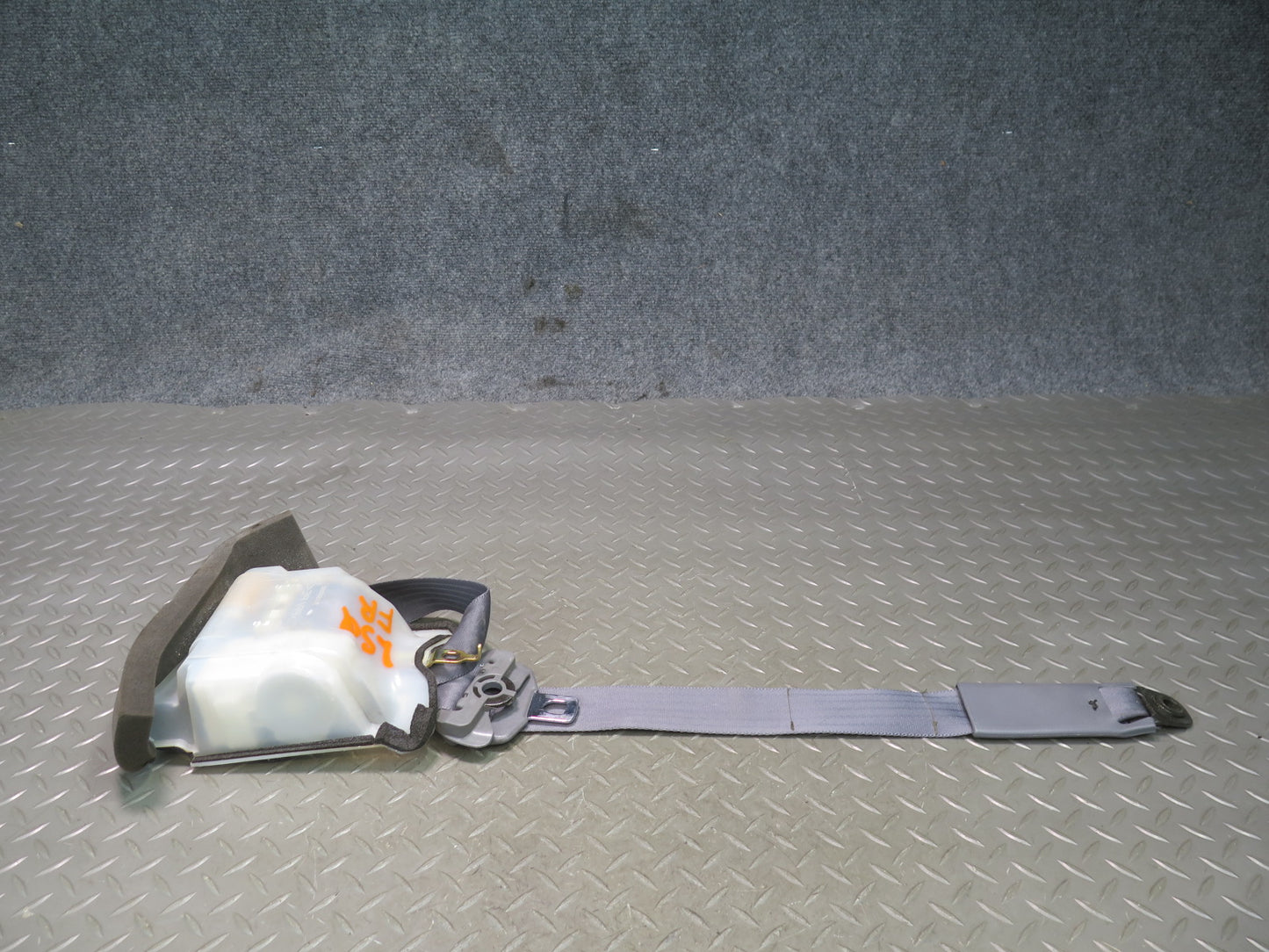 98-00 LEXUS LS400 UCF20L FRONT RIGHT & LEFT SIDE SEATBELT RETRACTOR SET OEM