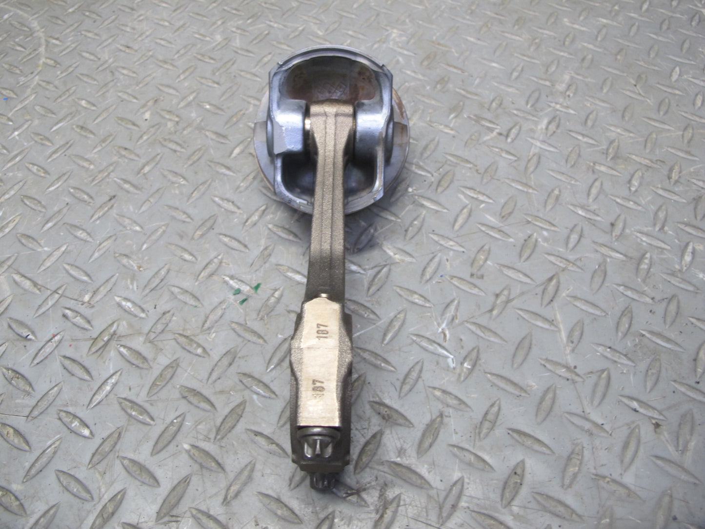 01-06 BMW E46 330CI M54 3.0L Set of 5 Engine Motor Piston w Connecting Rod OEM