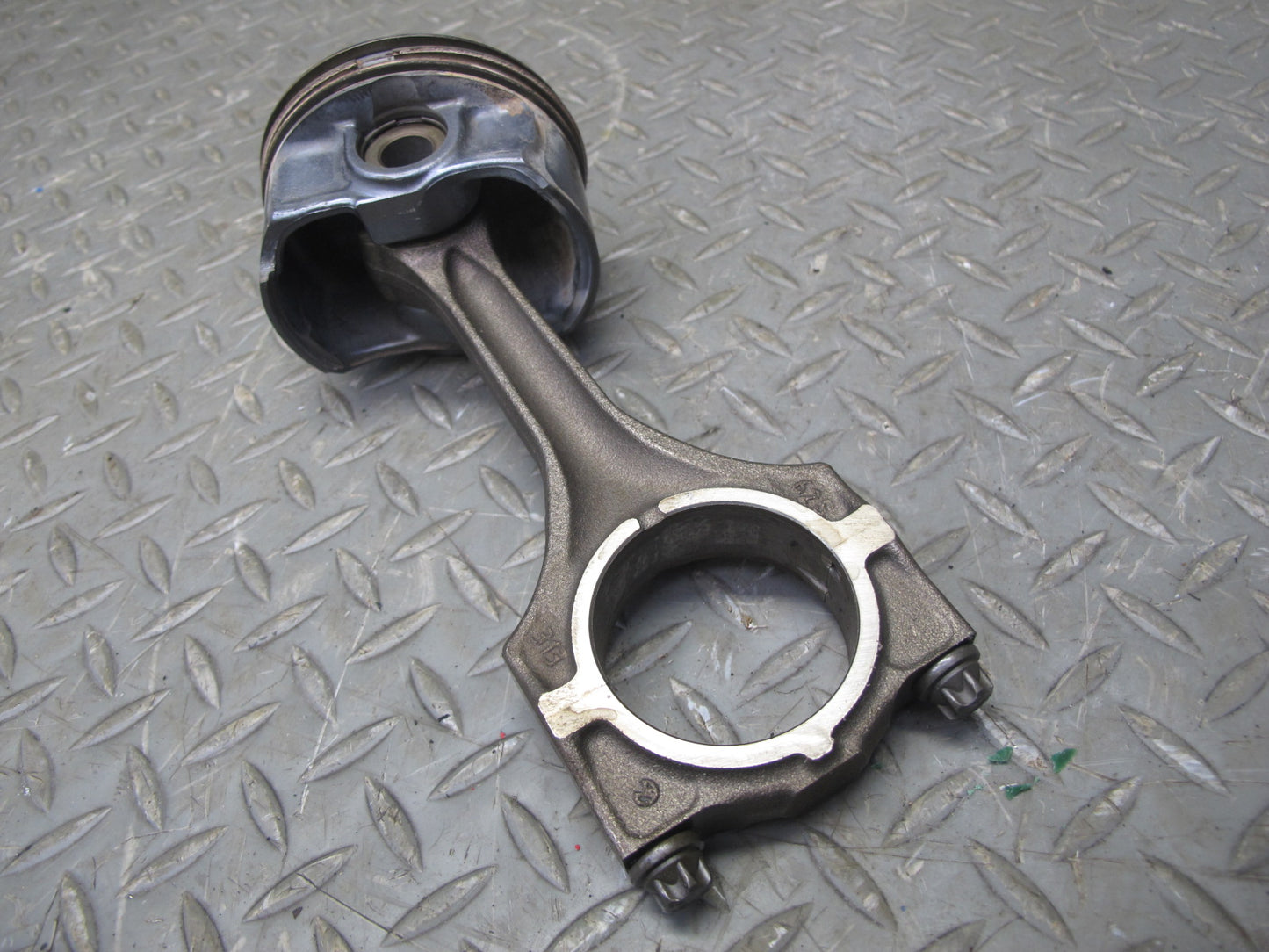 01-06 BMW E46 330CI M54 3.0L Set of 5 Engine Motor Piston w Connecting Rod OEM