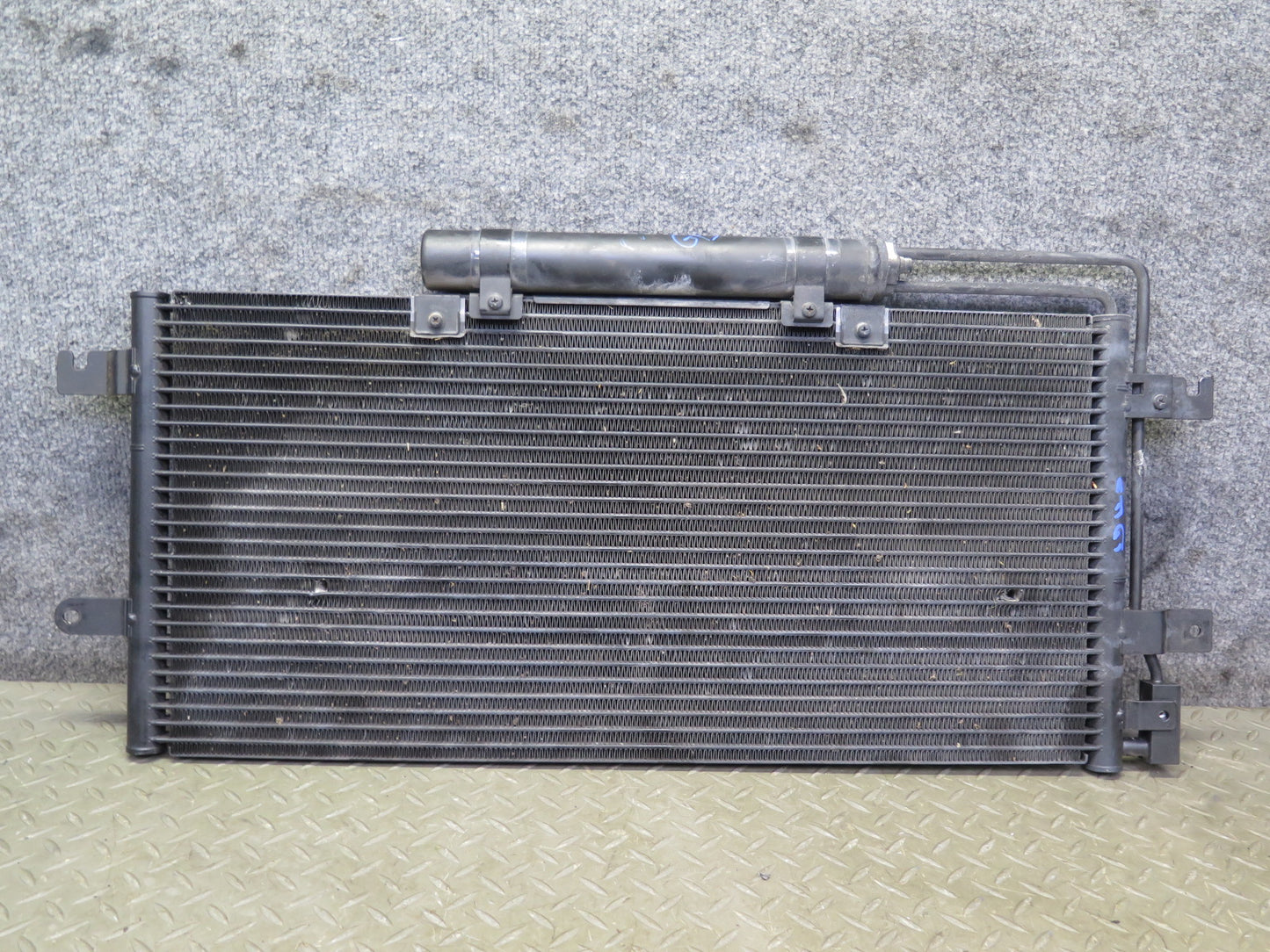 01-03 VW Eurovan T4 2.8L AXK Hvac A/C Air Condition Condenser 7D0820411 OEM