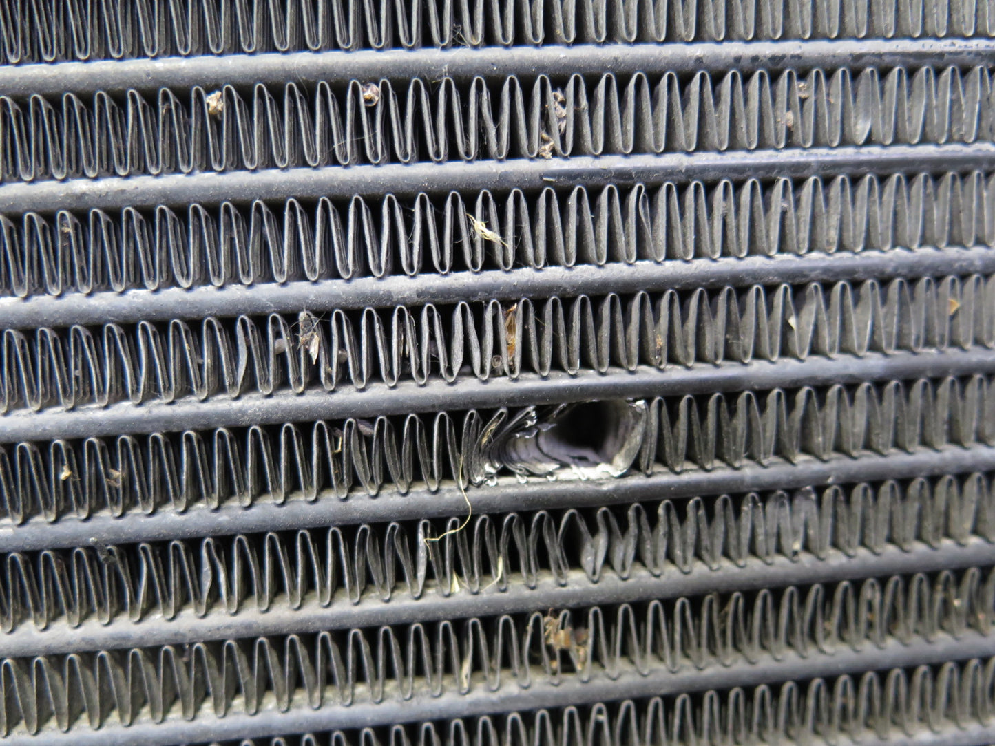 01-03 VW Eurovan T4 2.8L AXK Hvac A/C Air Condition Condenser 7D0820411 OEM