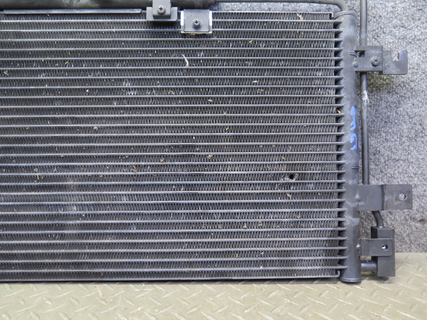01-03 VW Eurovan T4 2.8L AXK Hvac A/C Air Condition Condenser 7D0820411 OEM