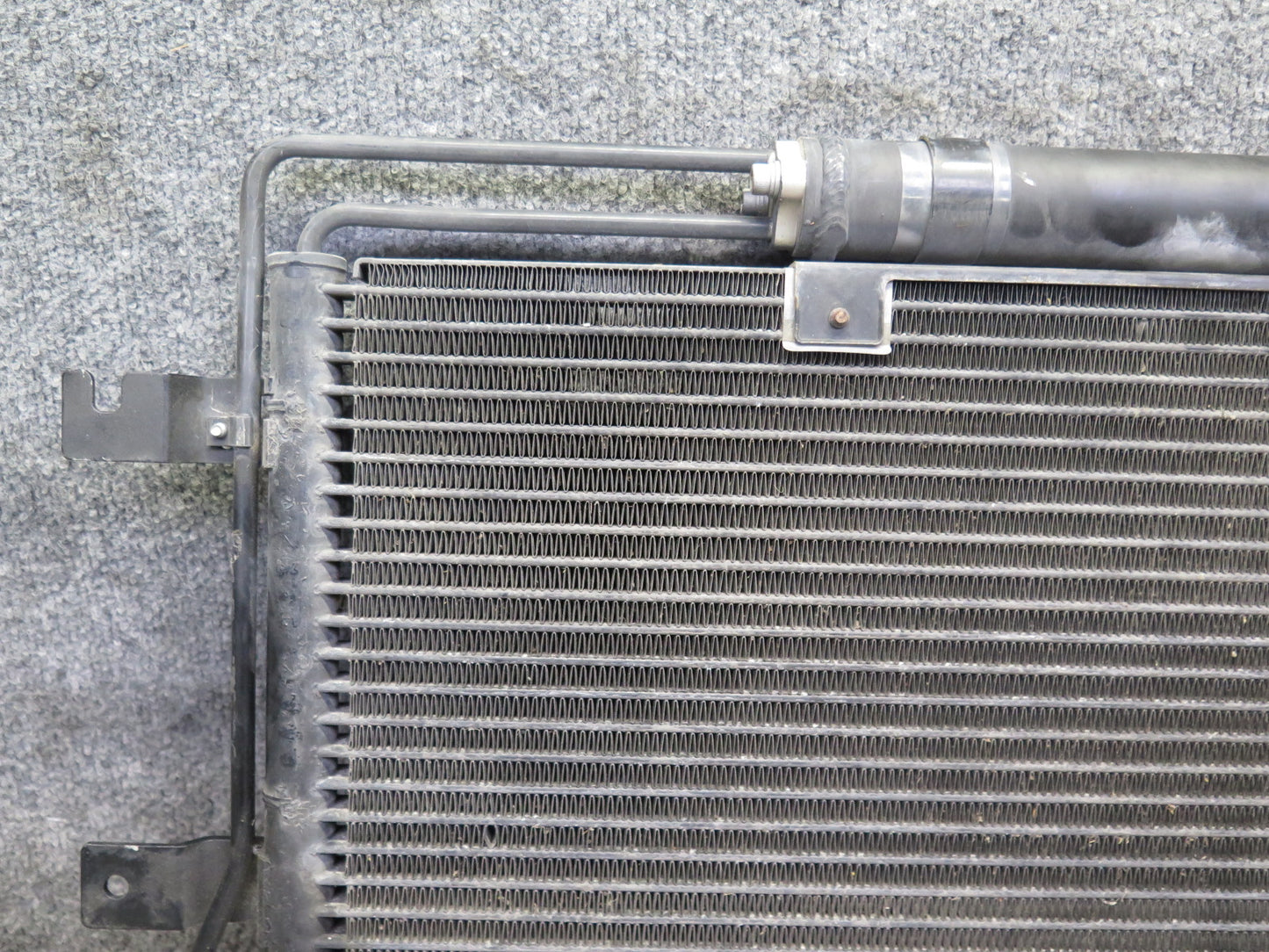 01-03 VW Eurovan T4 2.8L AXK Hvac A/C Air Condition Condenser 7D0820411 OEM