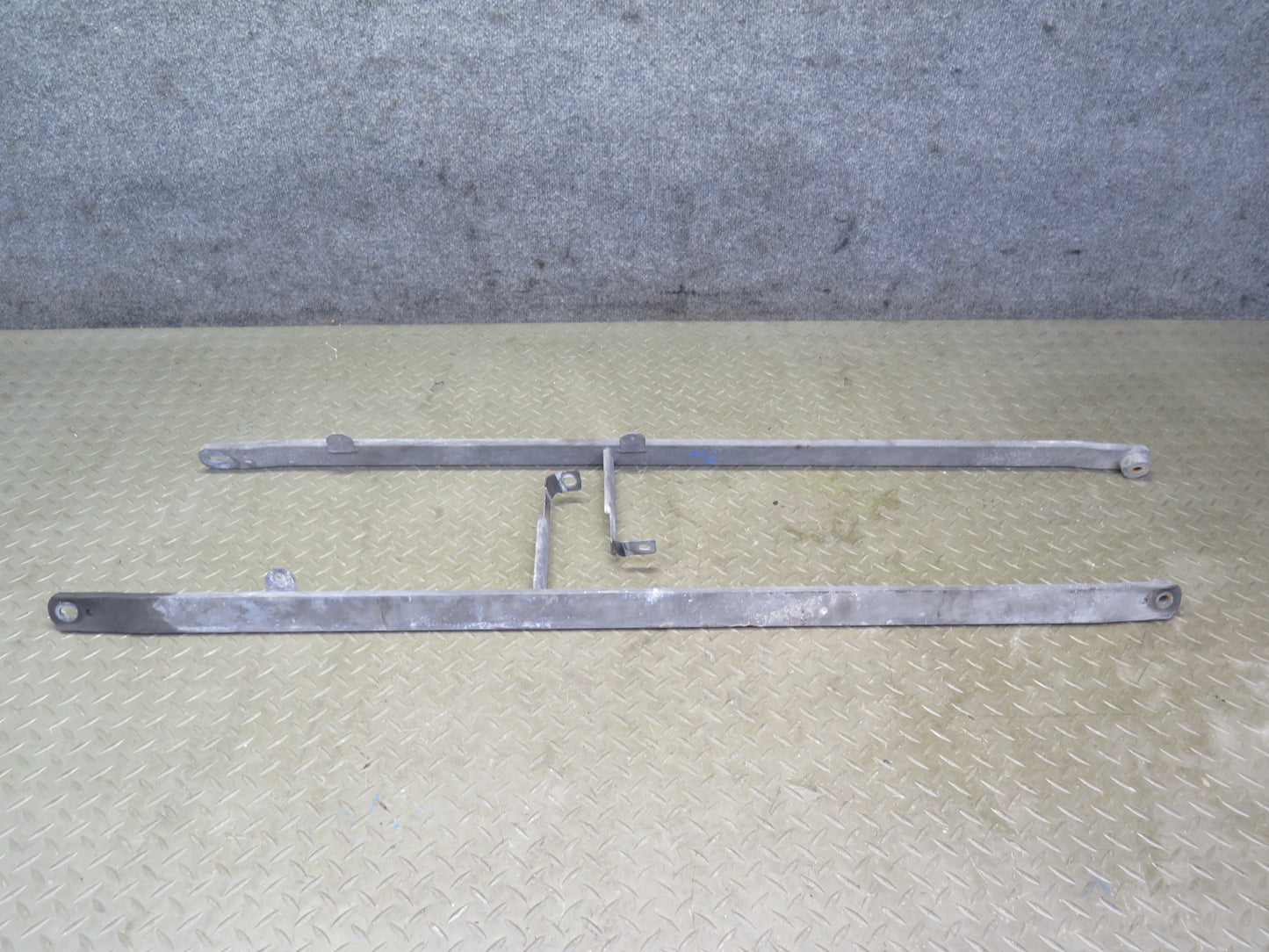 03-08 BMW E85 Z4 Set of 2 Rear Suspension Subframe Support Rail Bracket OEM