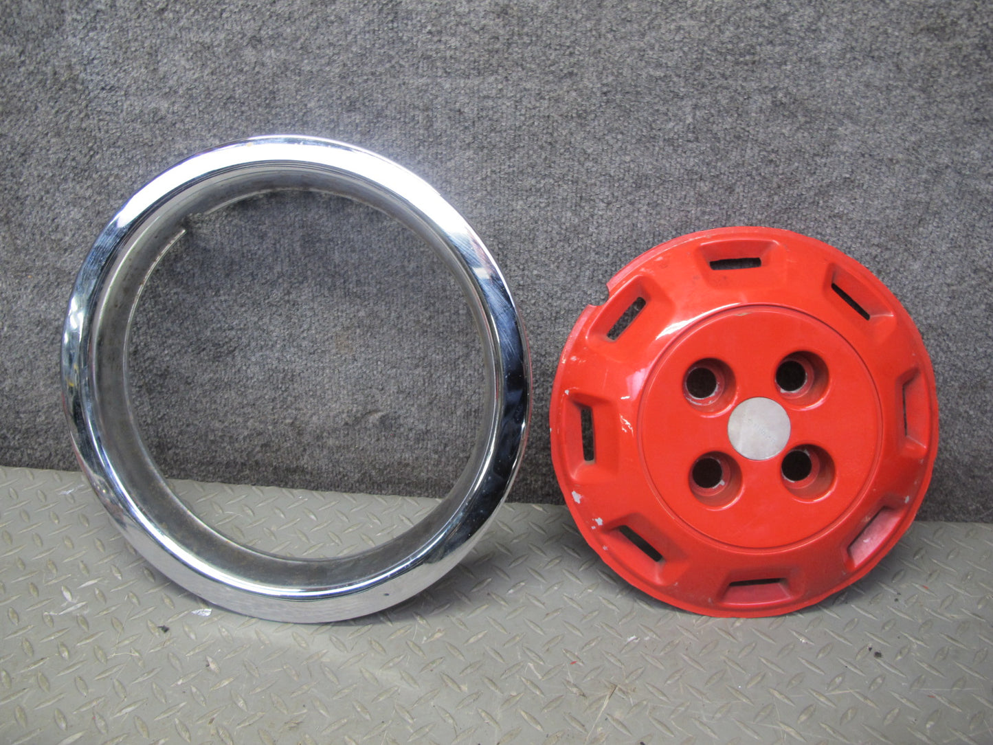 75-82 Triumph TR7 Set of 3 Wheel 13" Hubcap Trim Cover w Bolts OEM