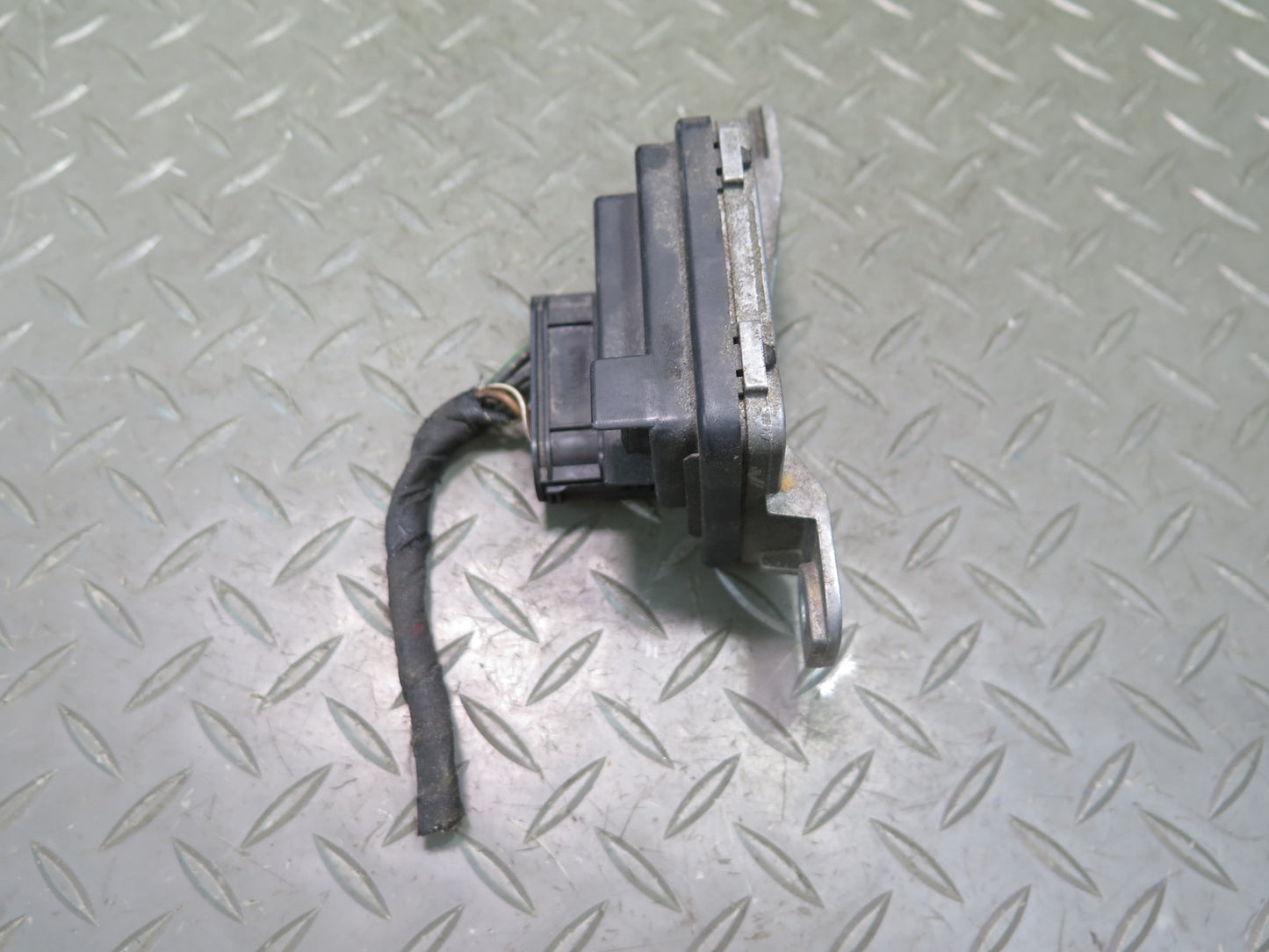 94-02 Mercedes R129 Sl-class Auxiliary Fan Relay Control Module 0165459632 OEM