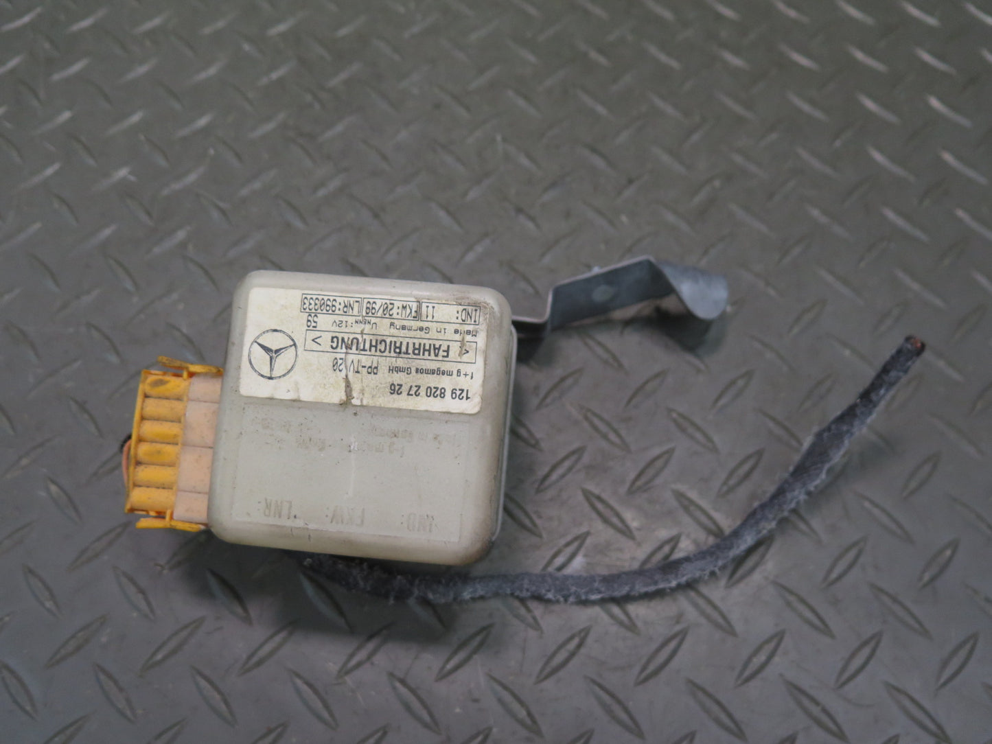 94-02 Mercedes R129 Sl-class Anti Theft Alarm Module 1298202726 OEM