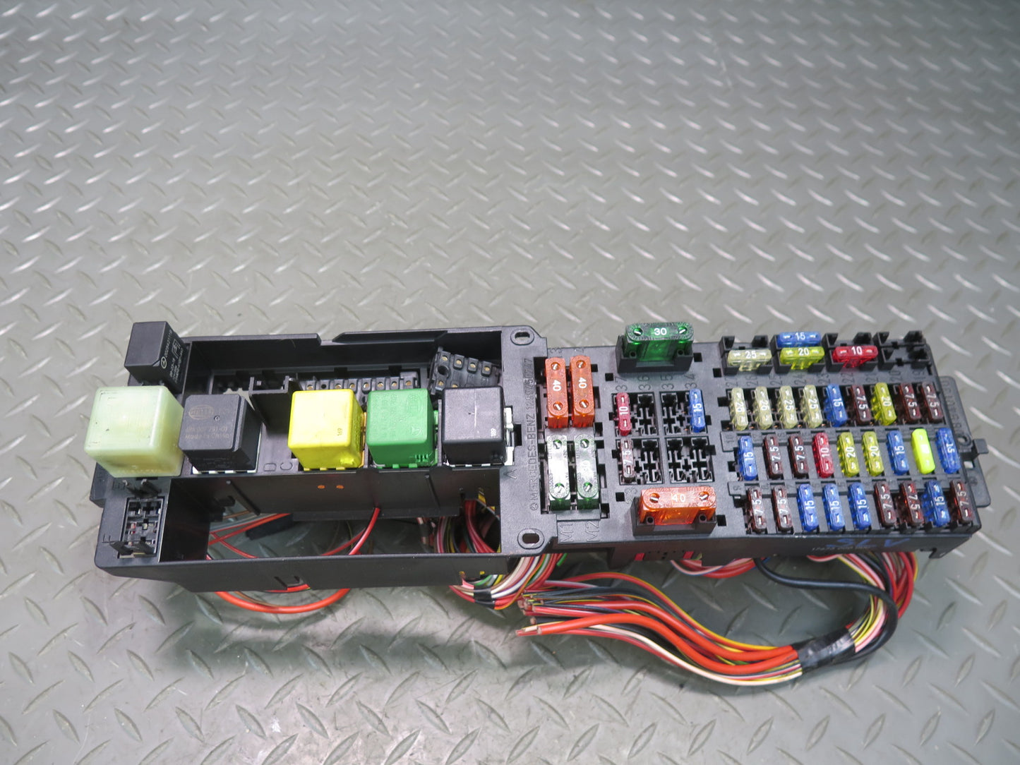 96-02 Mercedes R129 Sl-class Engine Bay Fuse Relay Box 1295450403 OEM