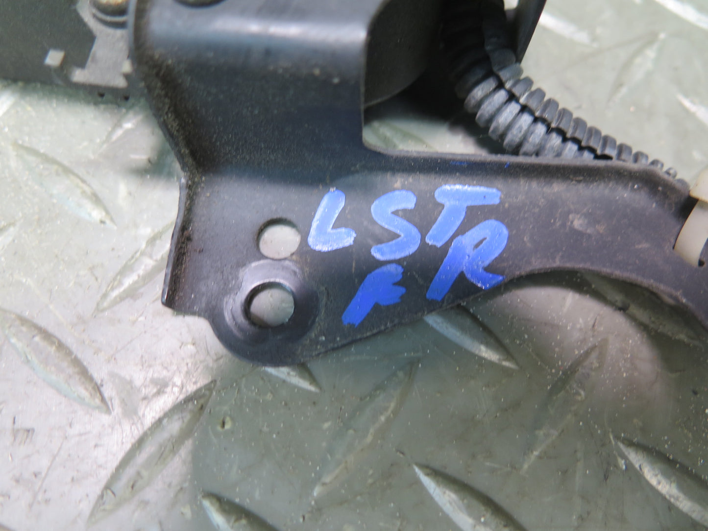 98-00 Lexus UCF20L LS400 Front Right Suspension Height Sensor Module OEM