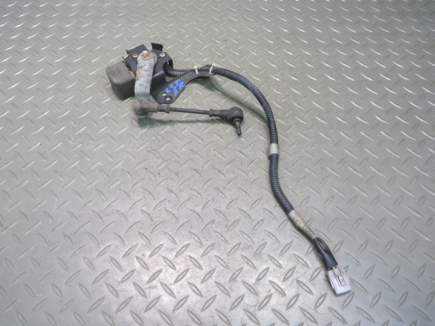 98-00 Lexus UCF20L LS400 Front Right Suspension Height Sensor Module OEM