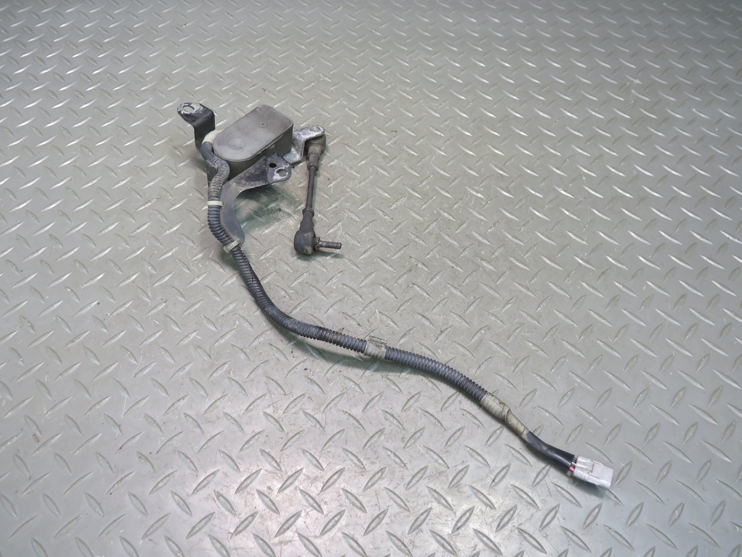 98-00 Lexus UCF20L LS400 Front Right Suspension Height Sensor Module OEM