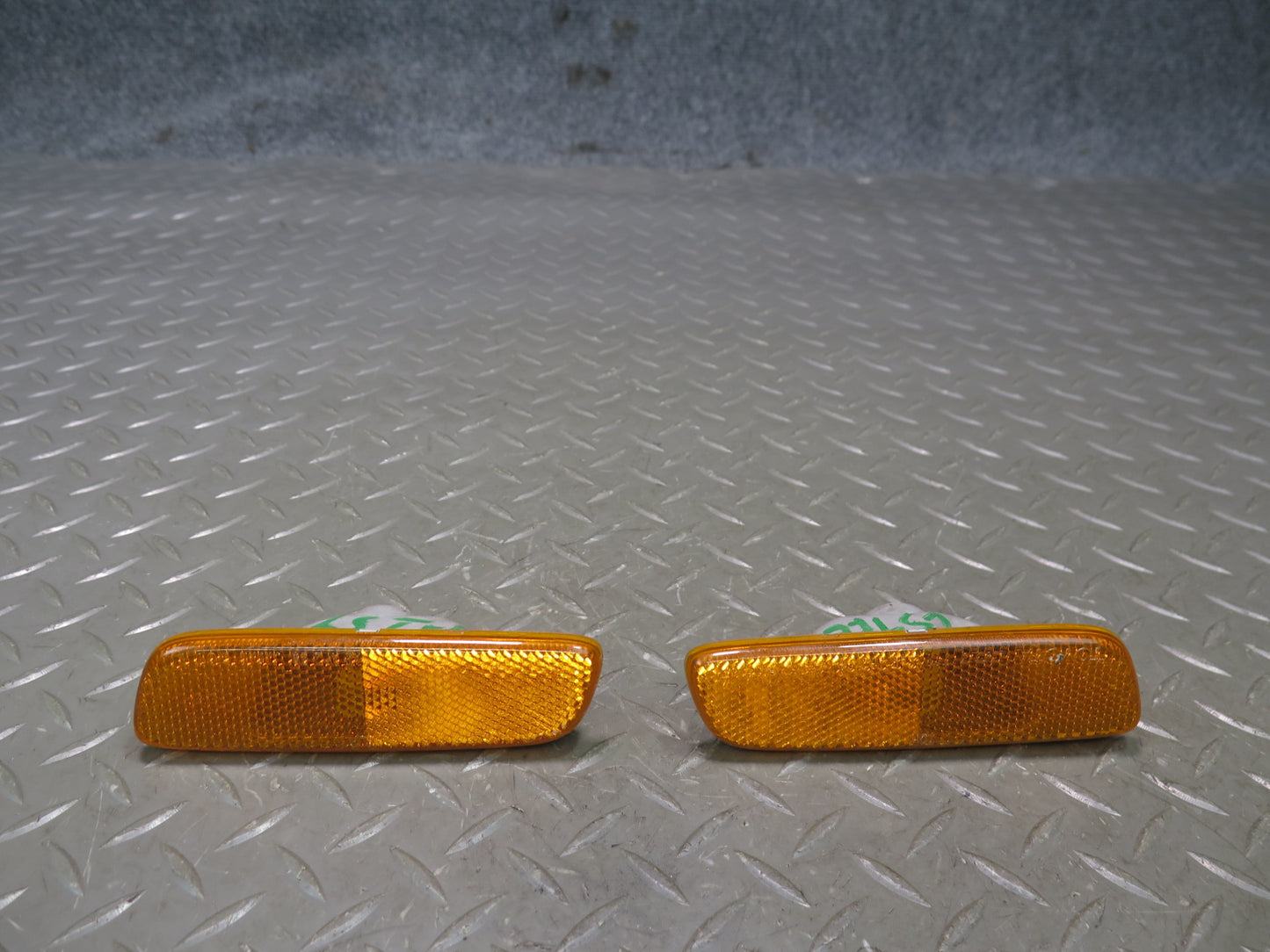 98-00 Lexus UCF20L LS400 Front Bumper Left Right Side Marker Light Lamp Set OEM