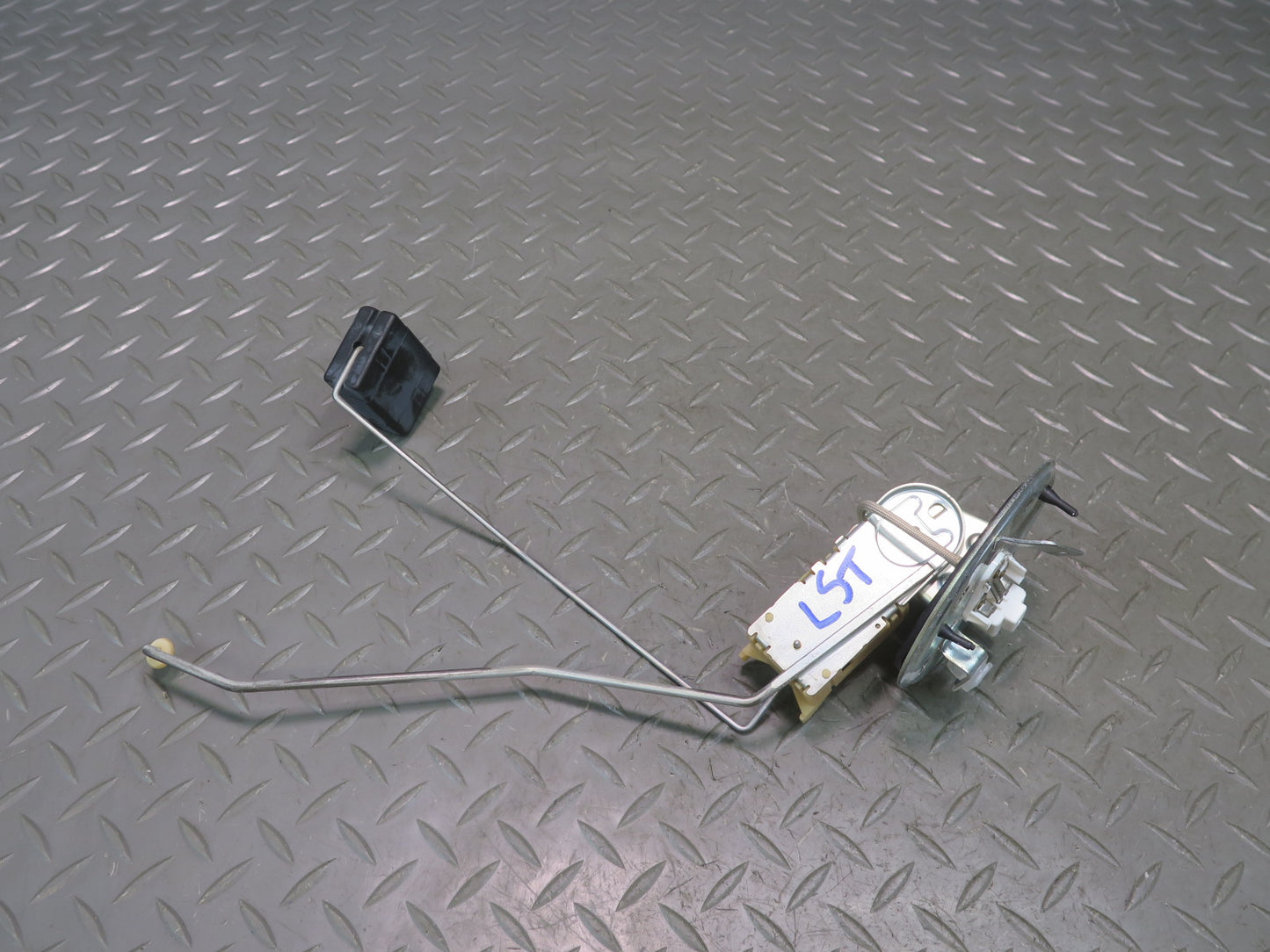 98-99 Lexus UCF20L LS400 1UZFE Set of 2 Fuel Pump Level Sensor Sending Unit OEM