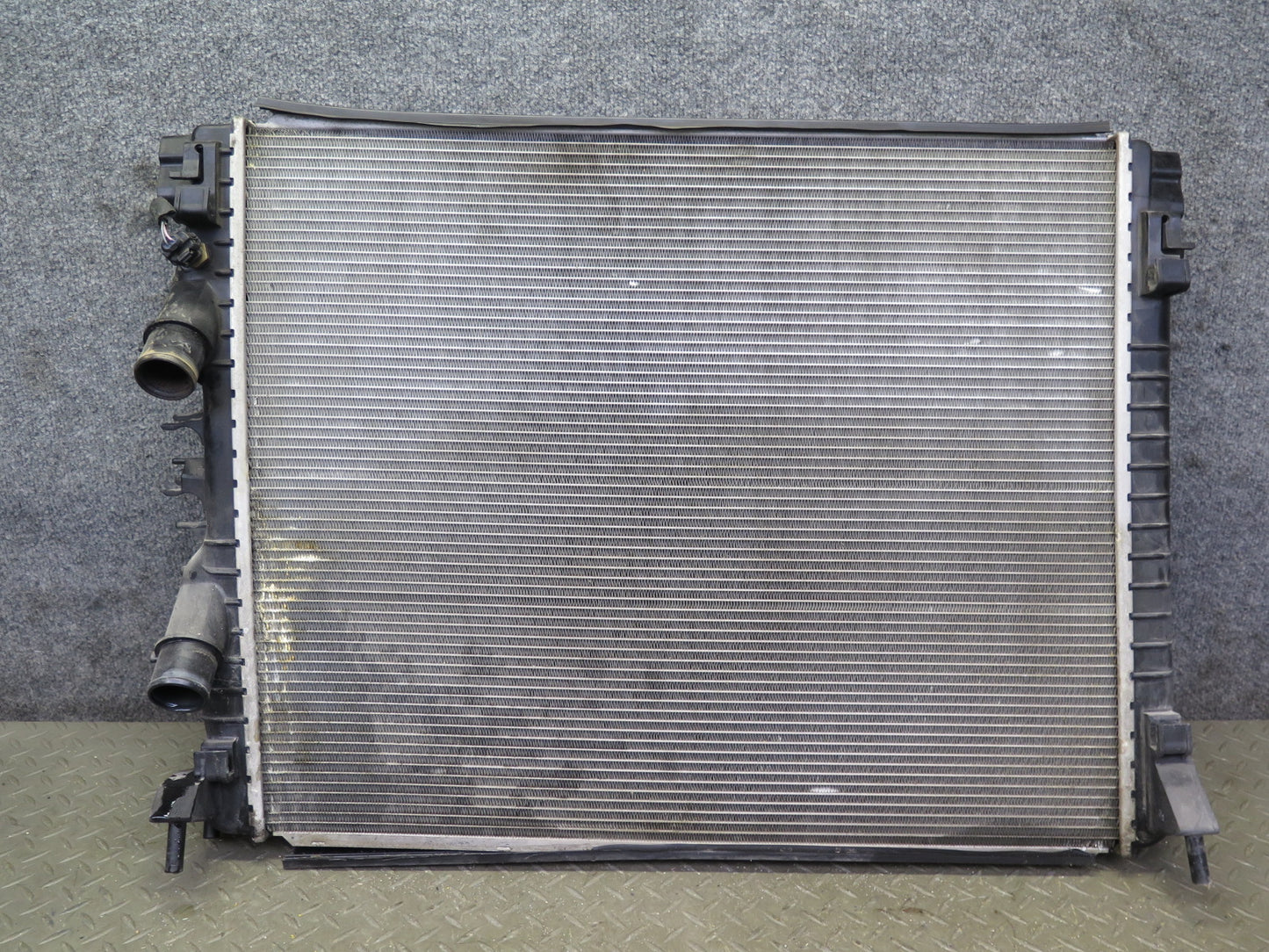 2014-2020 Maserati Ghibli M157 SQ4 3.0L Engine Water Cooling Radiator