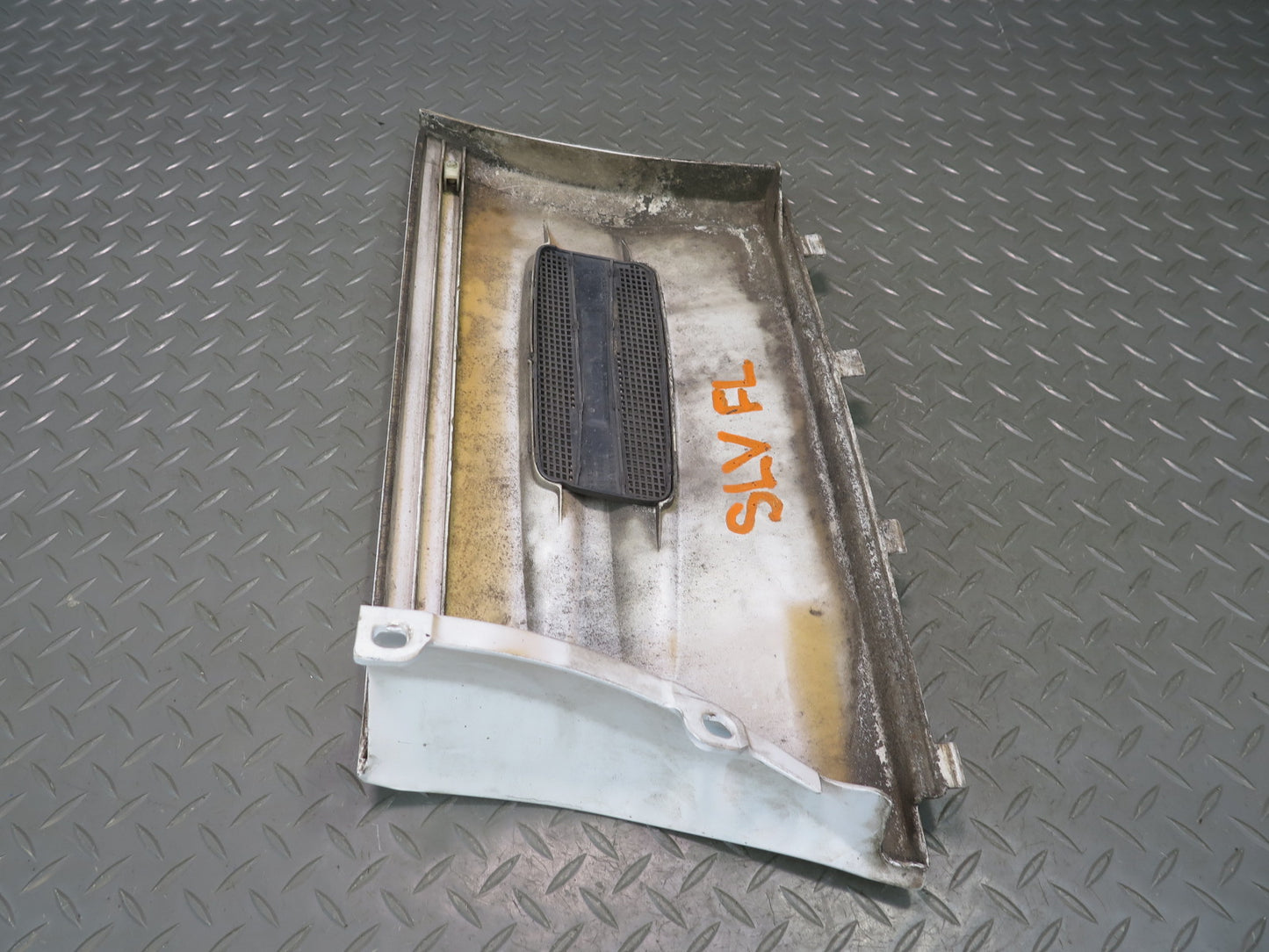94-02 Mercedes R129 SL Front Left Fender Trim Molding Panel 1296901740 OEM
