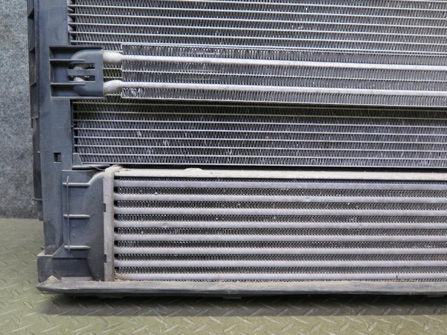 07-13 BMW E90 E93 335i N55 M/T Engine Radiator A/C Condenser Oil Cooler Fan OEM