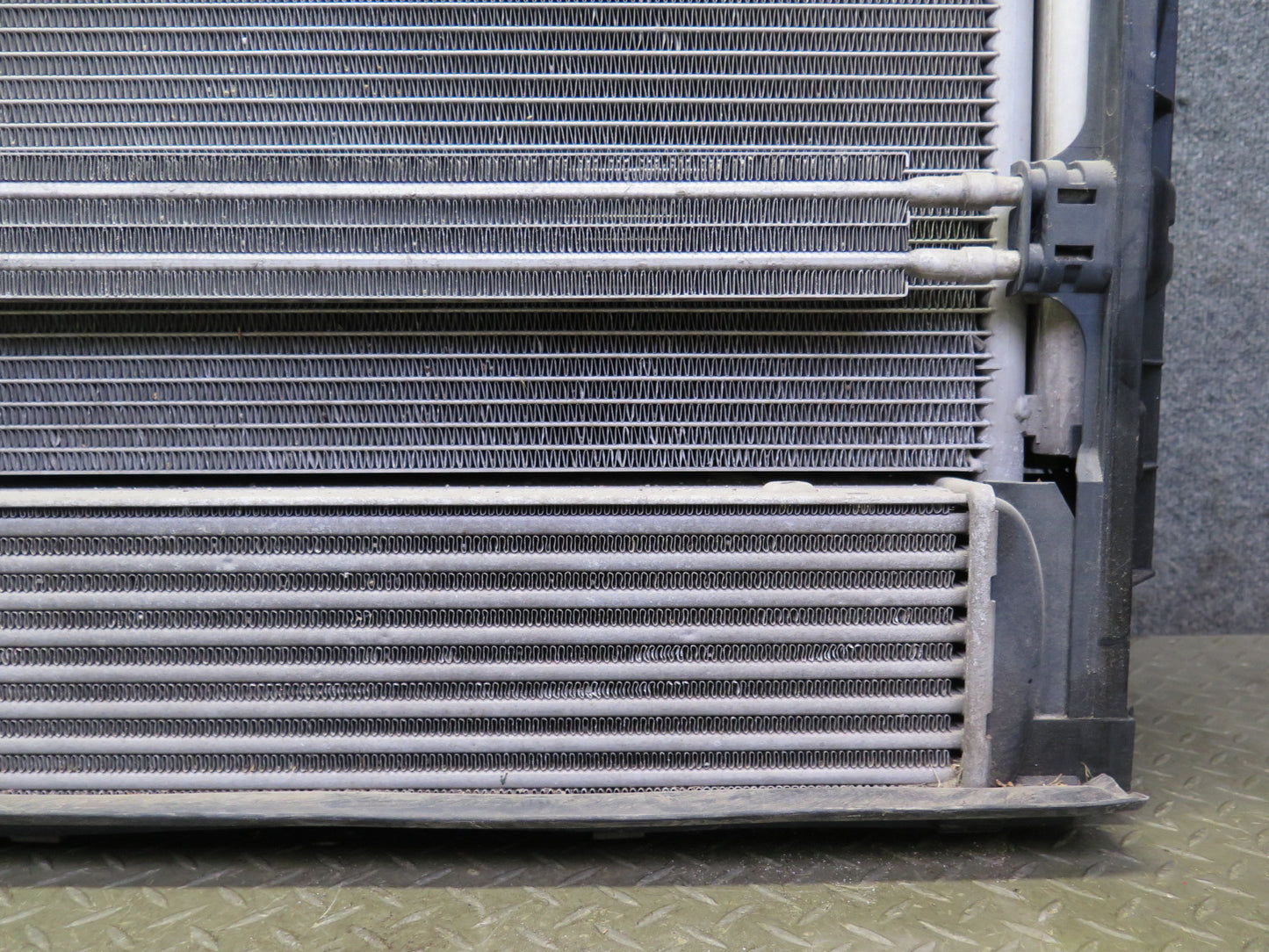 07-13 BMW E90 E93 335i N55 M/T Engine Radiator A/C Condenser Oil Cooler Fan OEM