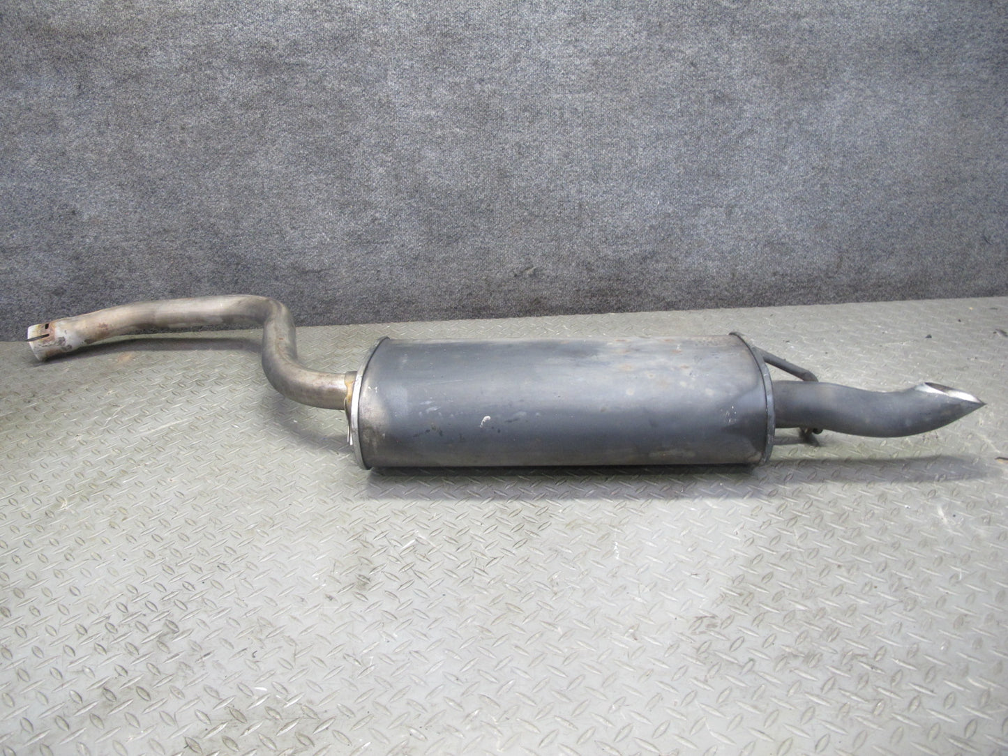 98-00 Lexus UCF20L LS400 Set of 2 Rear Left & Right Exhaust Muffler OEM