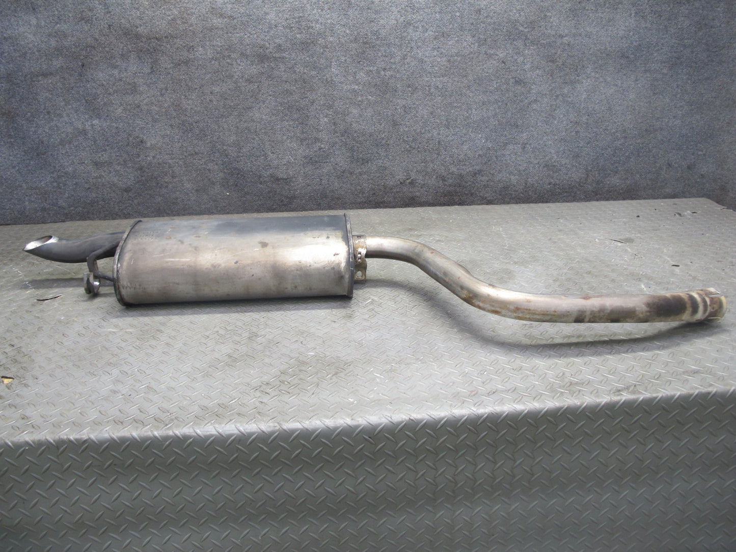 98-00 Lexus UCF20L LS400 Set of 2 Rear Left & Right Exhaust Muffler OEM