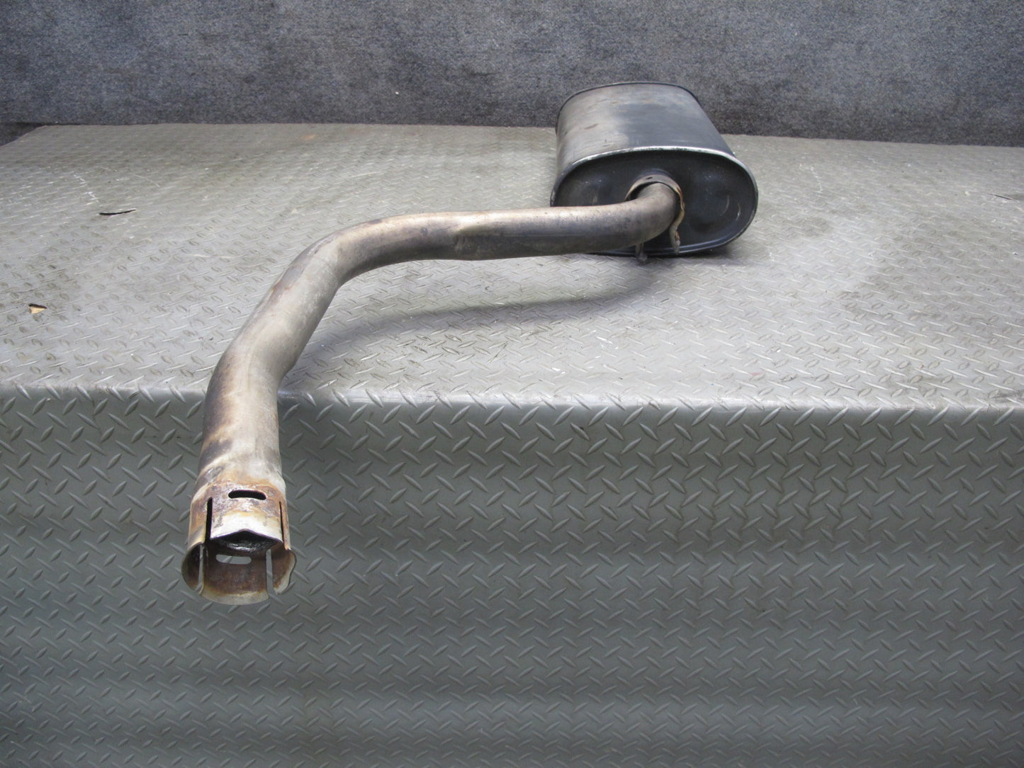 98-00 Lexus UCF20L LS400 Set of 2 Rear Left & Right Exhaust Muffler OEM