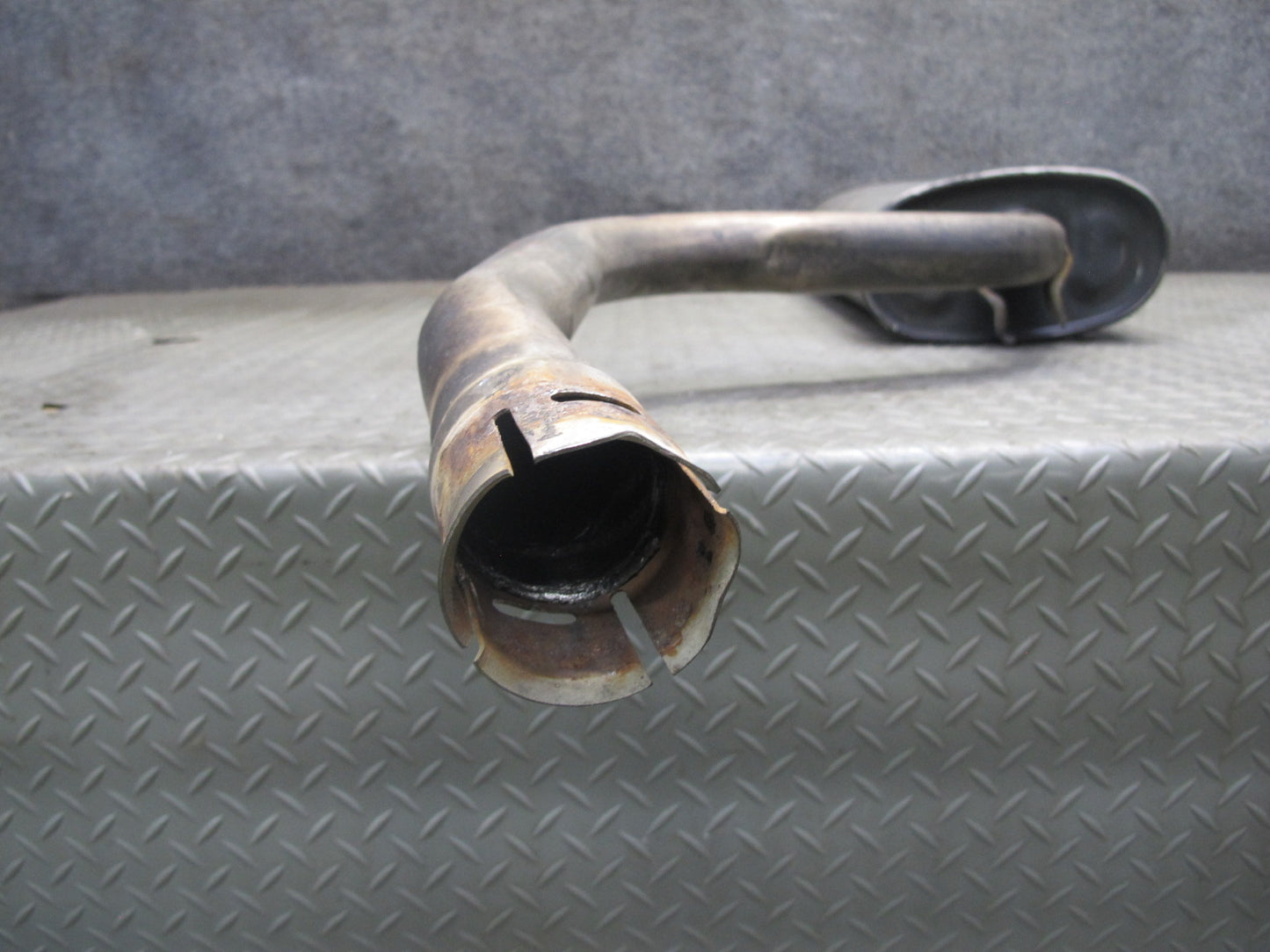 98-00 Lexus UCF20L LS400 Set of 2 Rear Left & Right Exhaust Muffler OEM