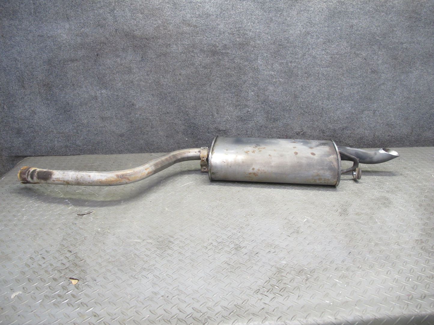 98-00 Lexus UCF20L LS400 Set of 2 Rear Left & Right Exhaust Muffler OEM