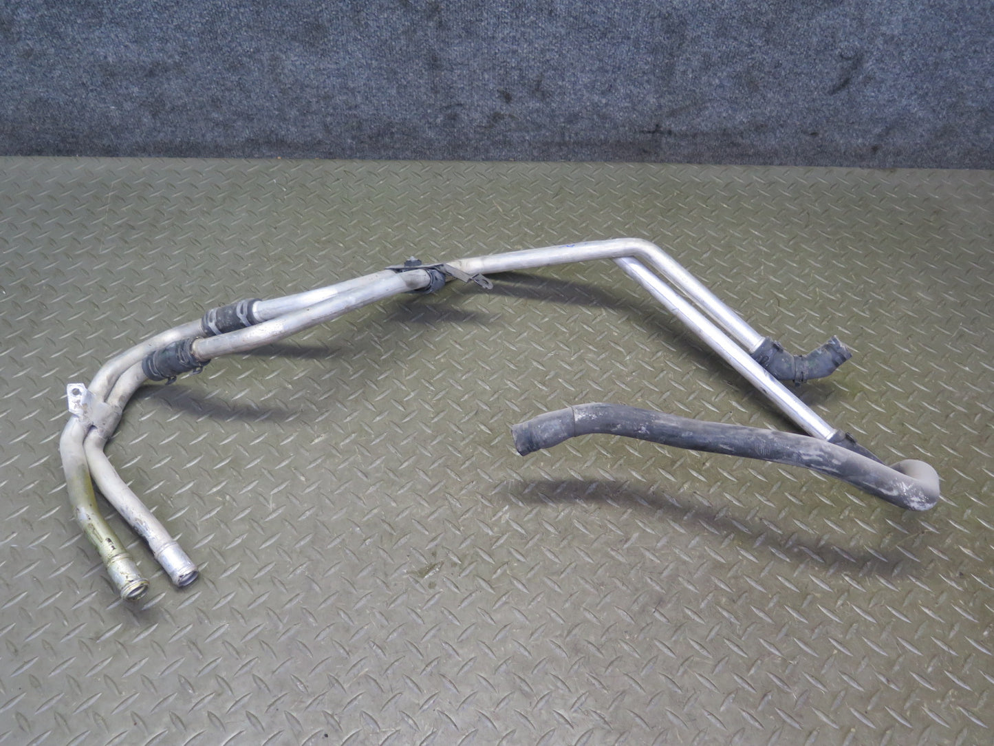 08-10 Porsche Cayenne 957 4.8L M48.51 Engine Motor Coolant Hose Pipe Line Set
